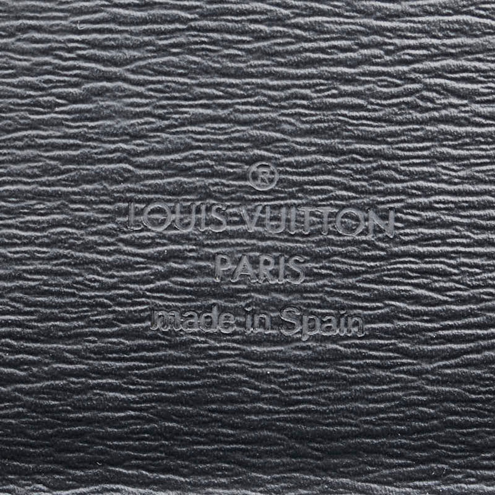 Louis Vuitton Cluny, Black, Leather, shoulder