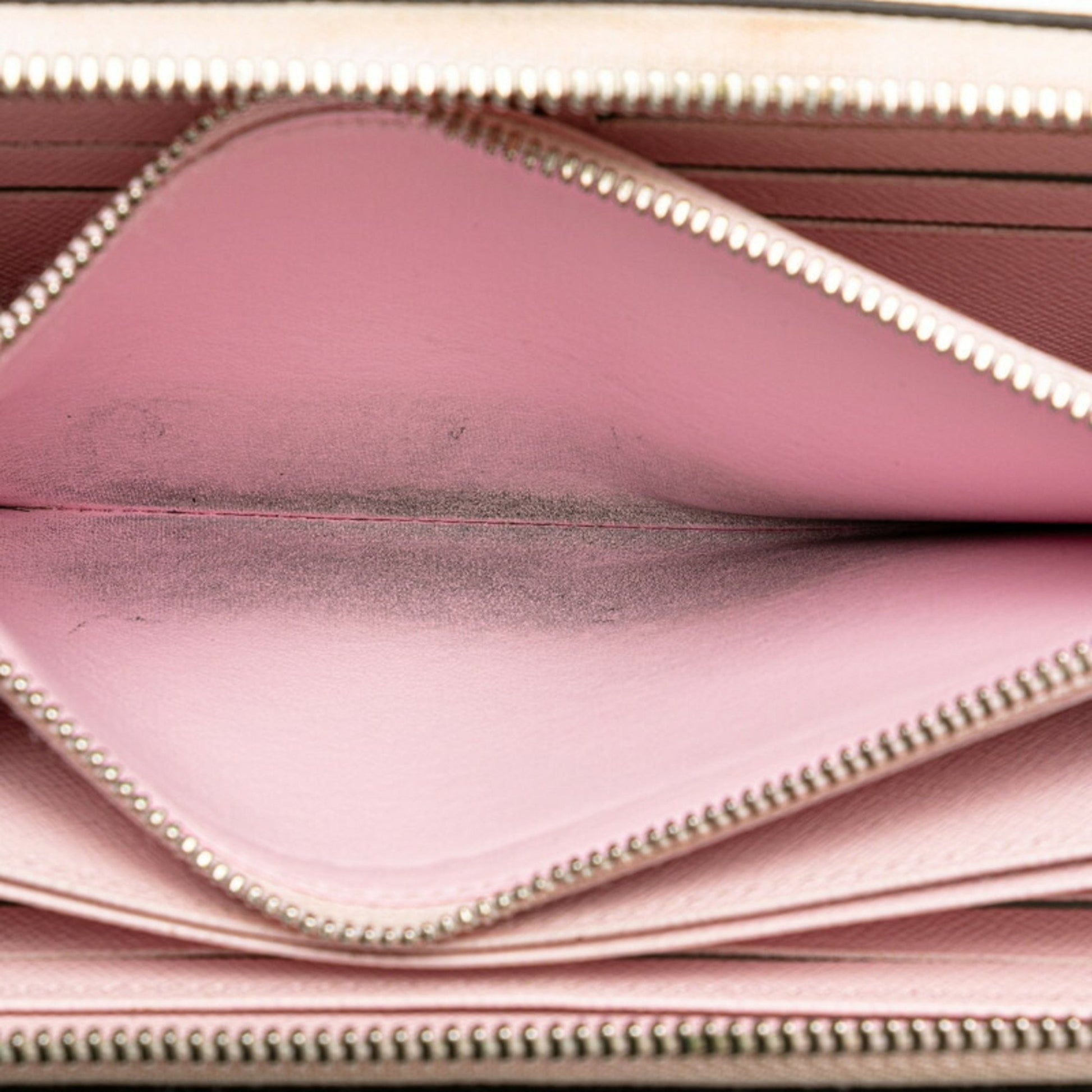 Louis Vuitton Portefeuille zippy, Pink, Canvas, wallet