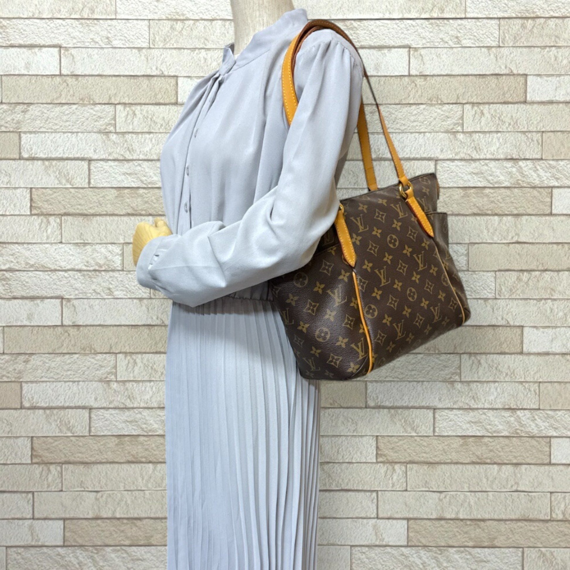 Louis Vuitton Totally, Brown, Canvas, tote