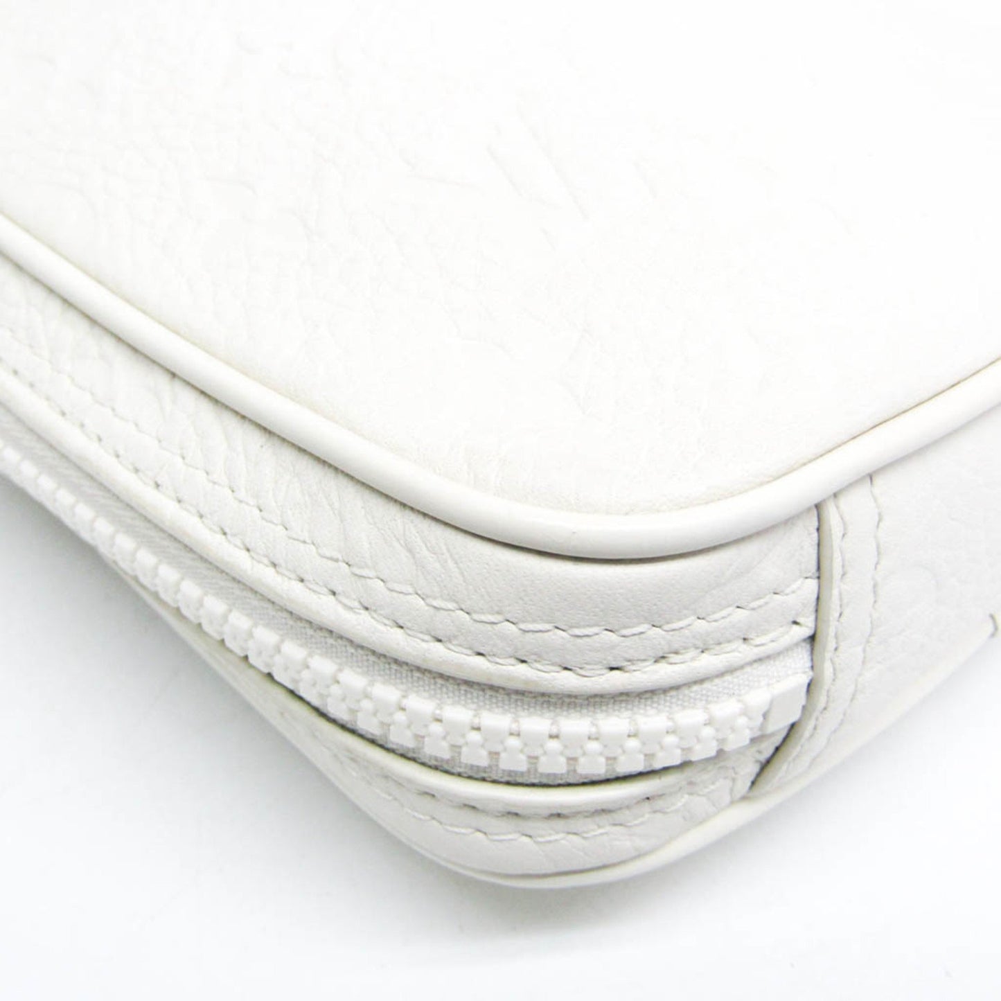 Louis Vuitton Utility side, White, Leather, shoulder