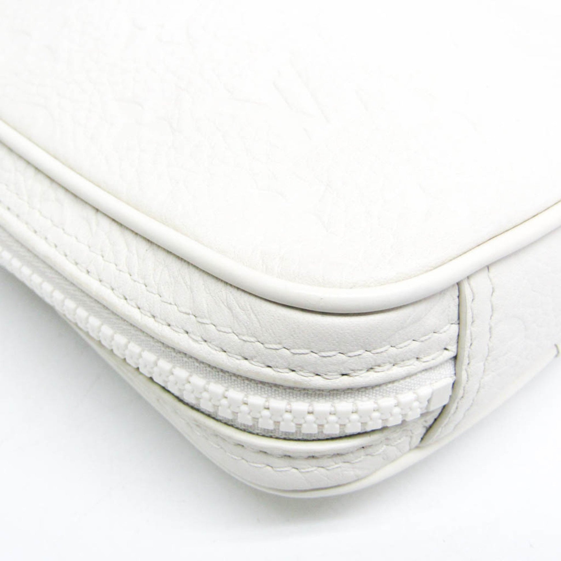 Louis Vuitton Utility side, White, Leather, shoulder