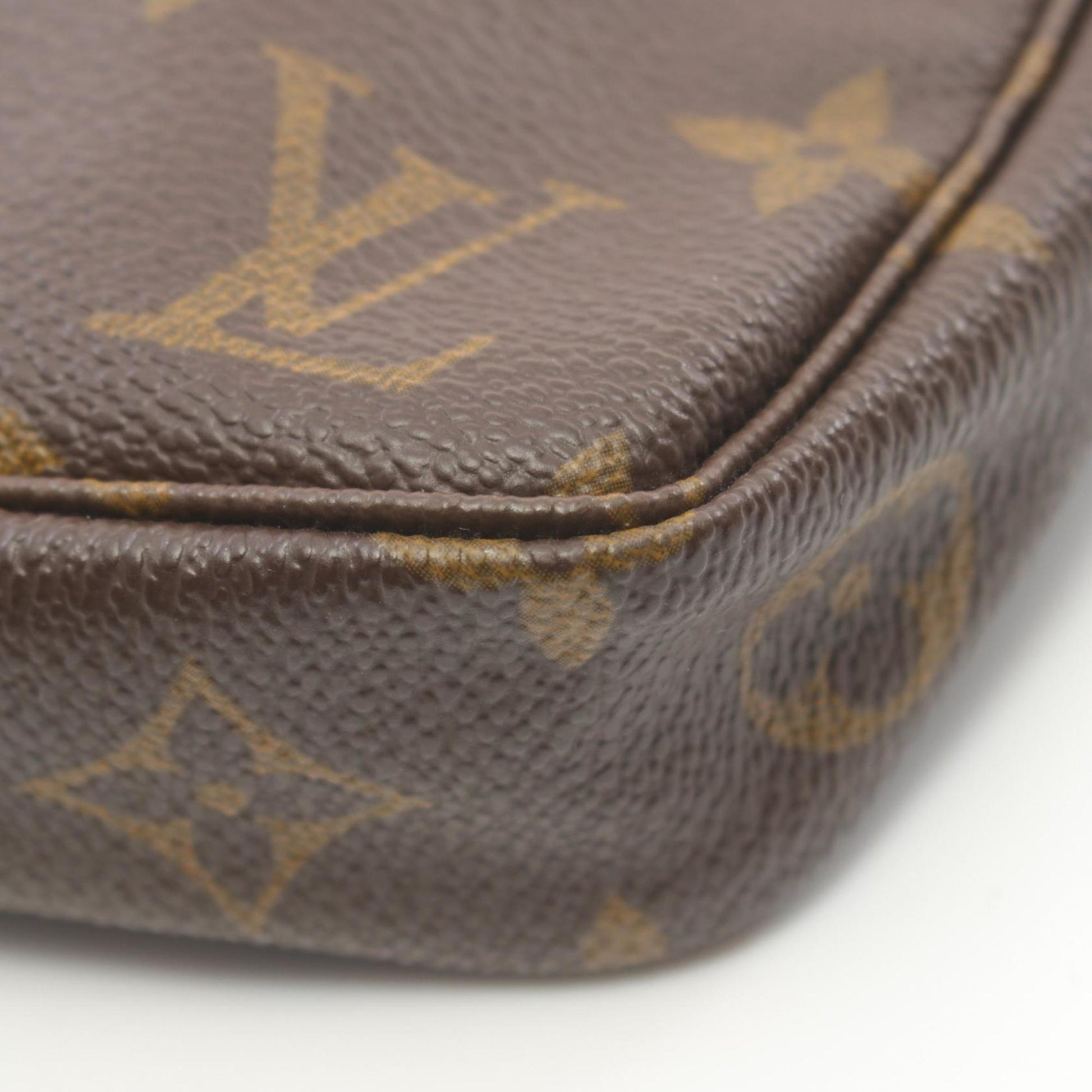 Louis Vuitton Pochette Accessoire, Brown, Canvas, clutch