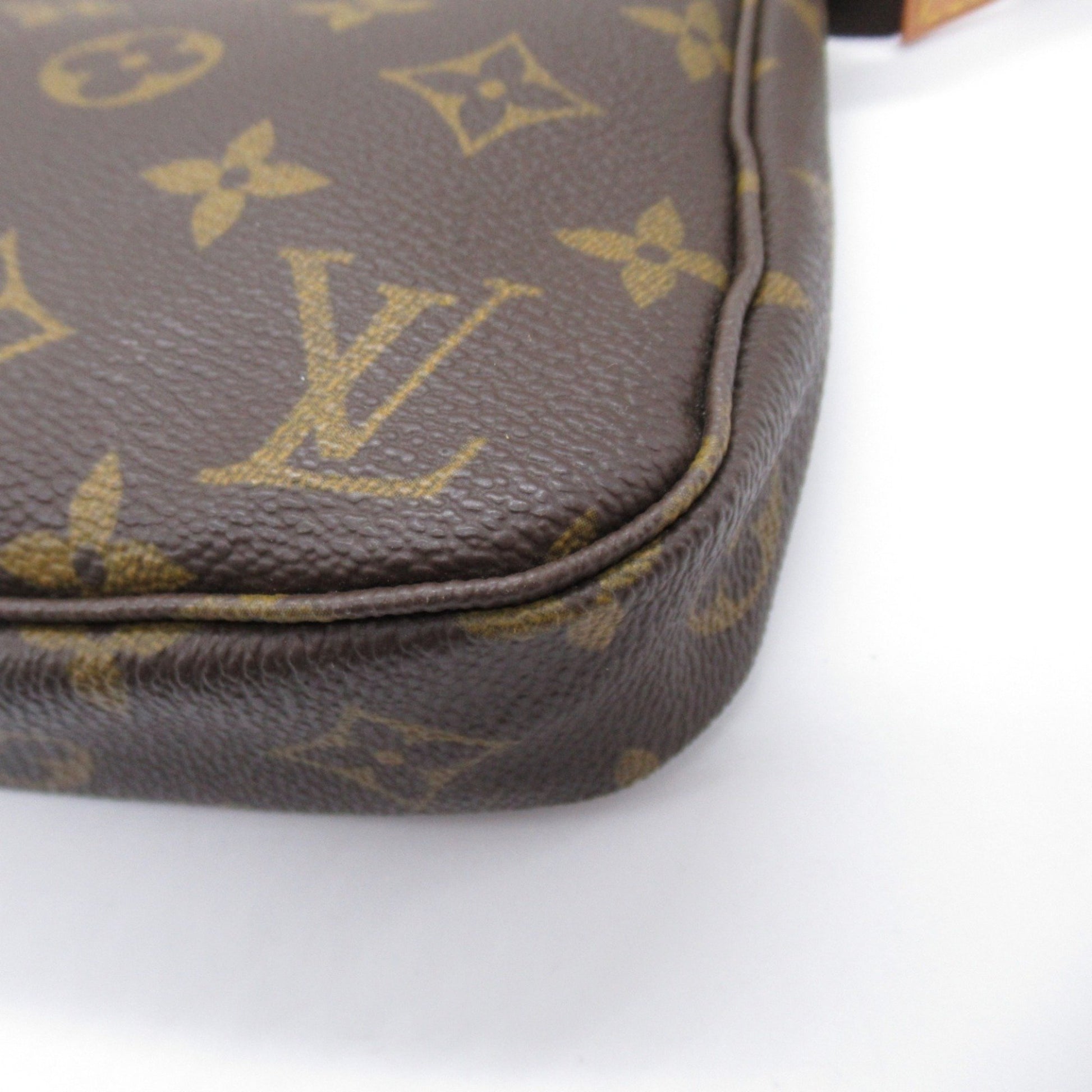 Louis Vuitton Pochette Accessoire, Brown, Canvas, clutch