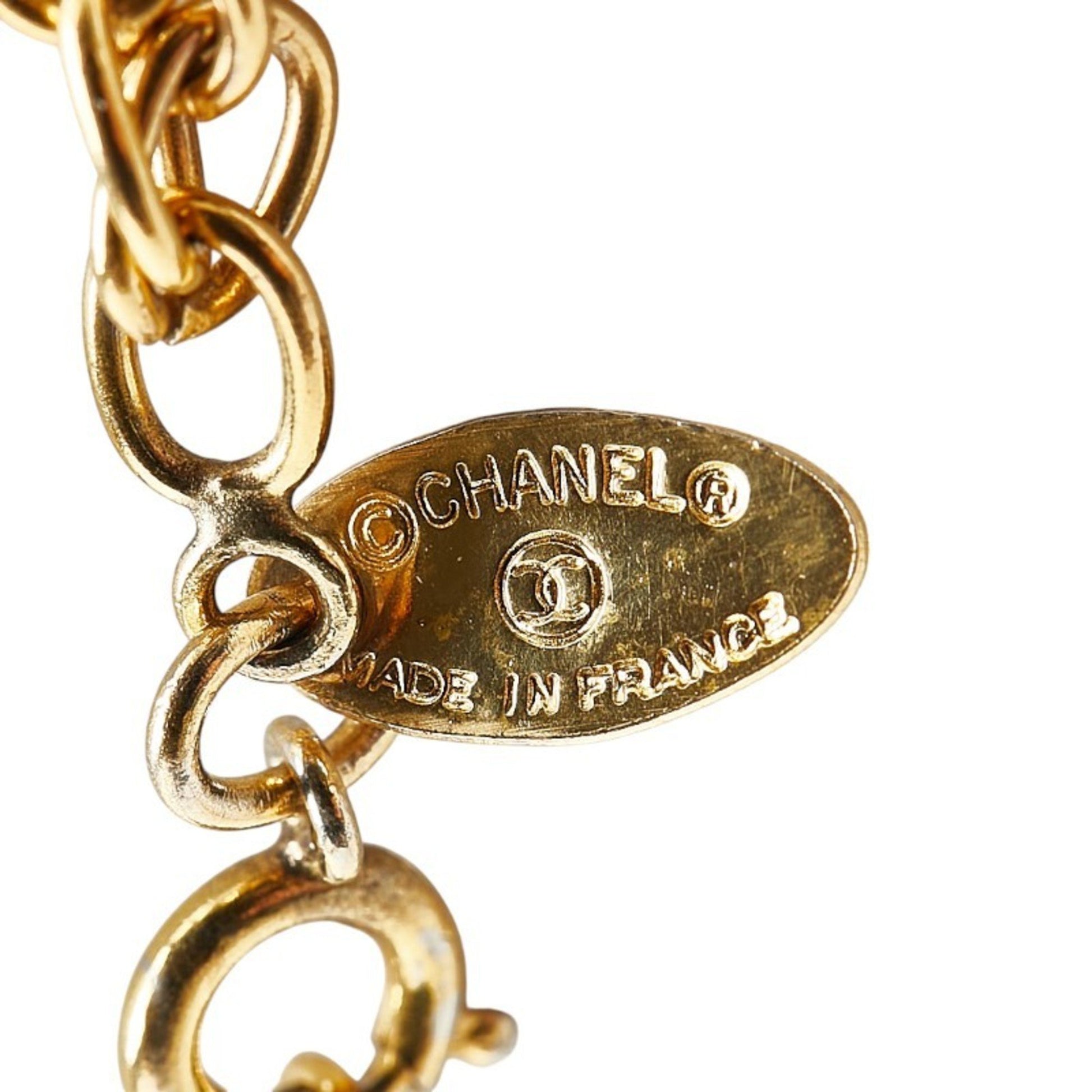 Chanel Medaillon, Gold, Gold Plated, necklace