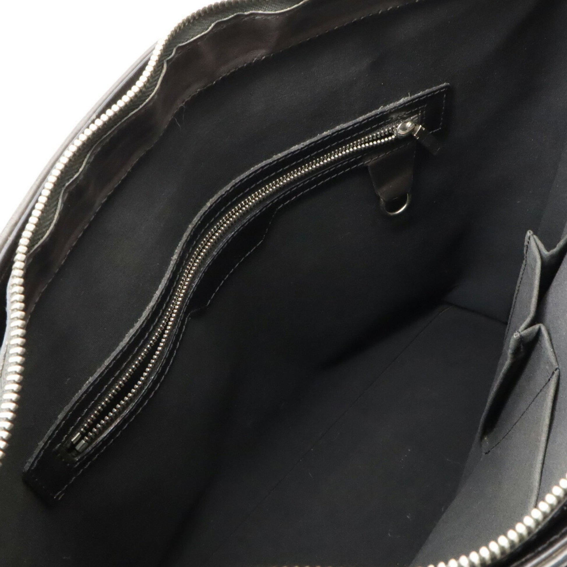 Louis Vuitton Wildwood, Black, Leather, tote