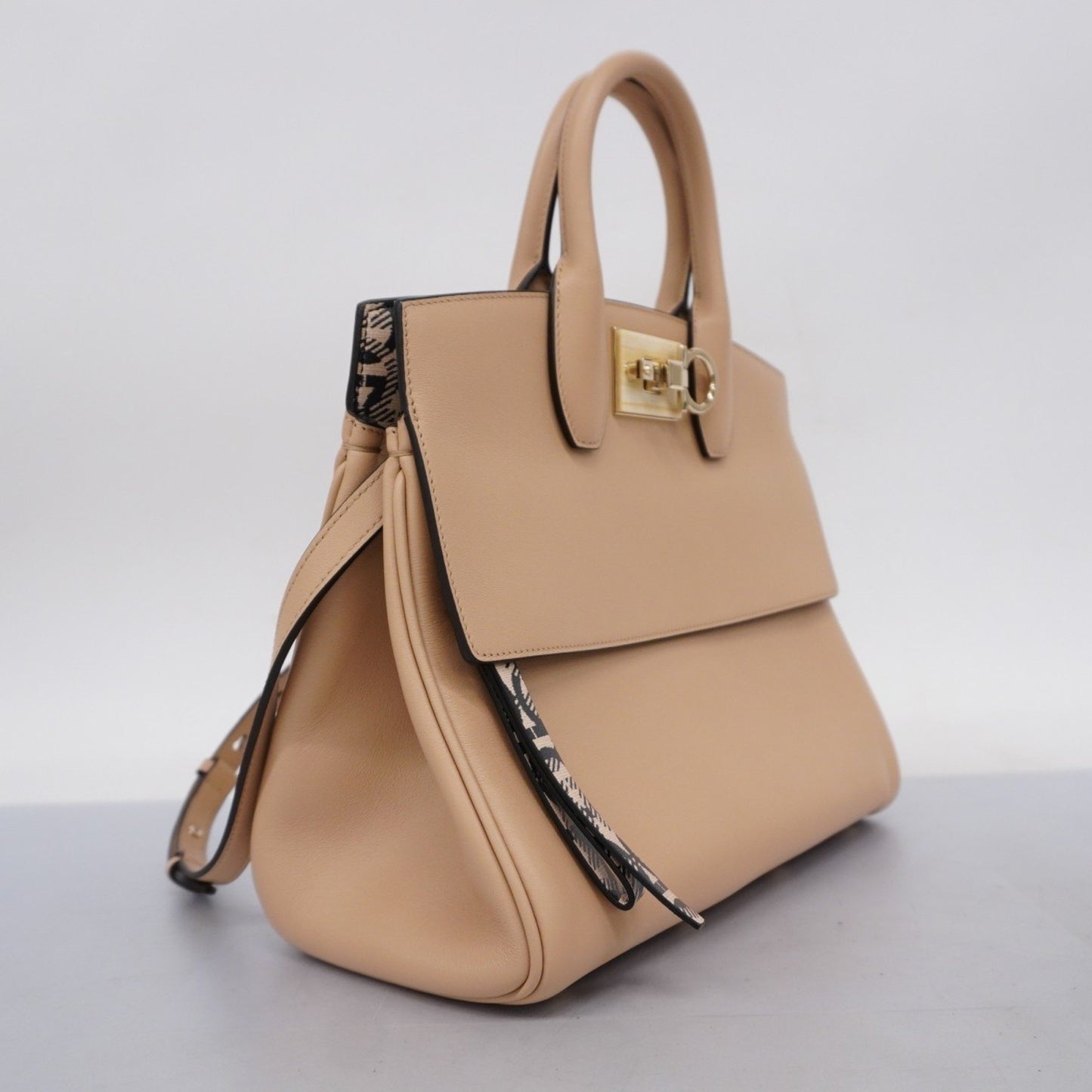 Salvatore Ferragamo Studio, Beige, Leather, handbag