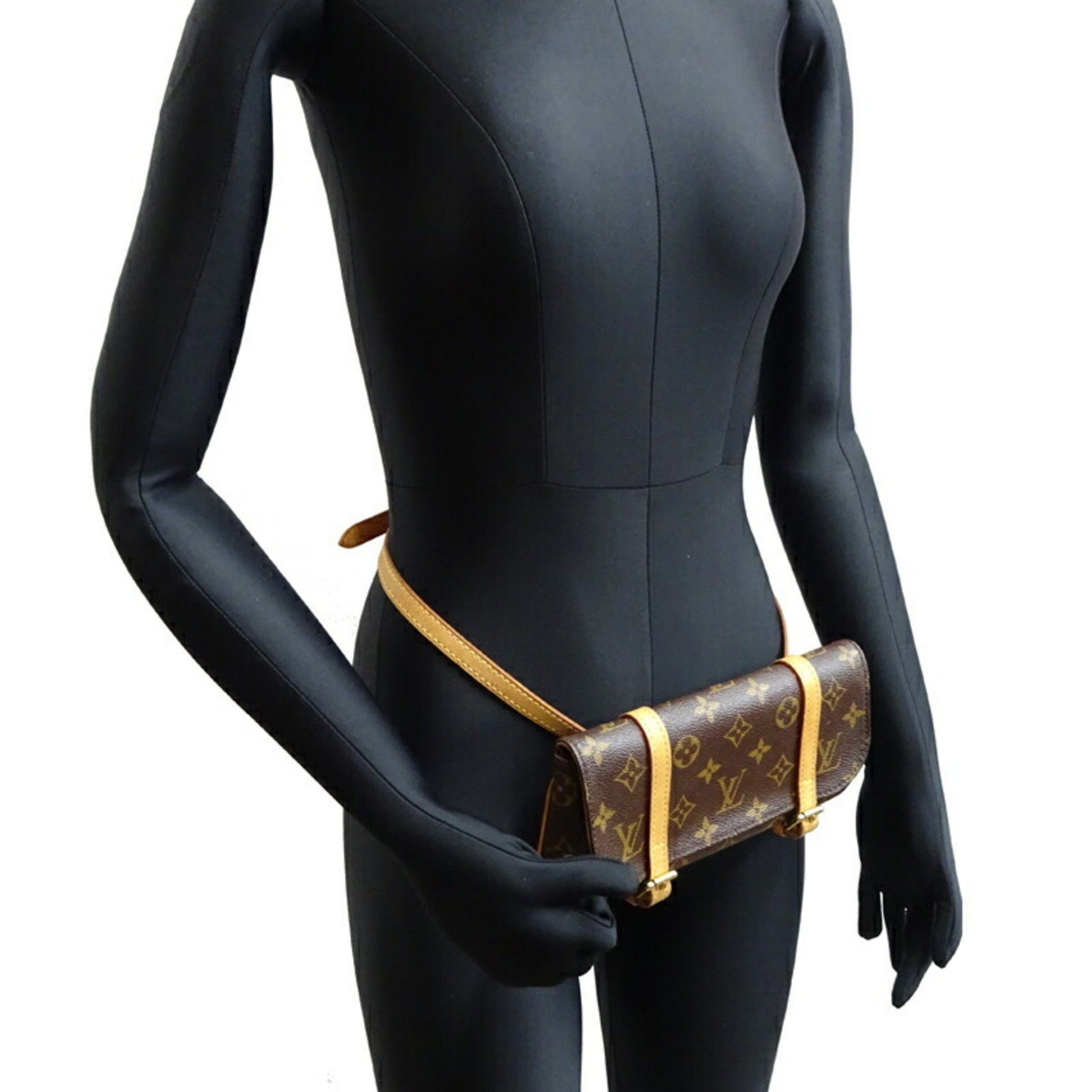 Louis Vuitton Marelle, Brown, Canvas, clutch
