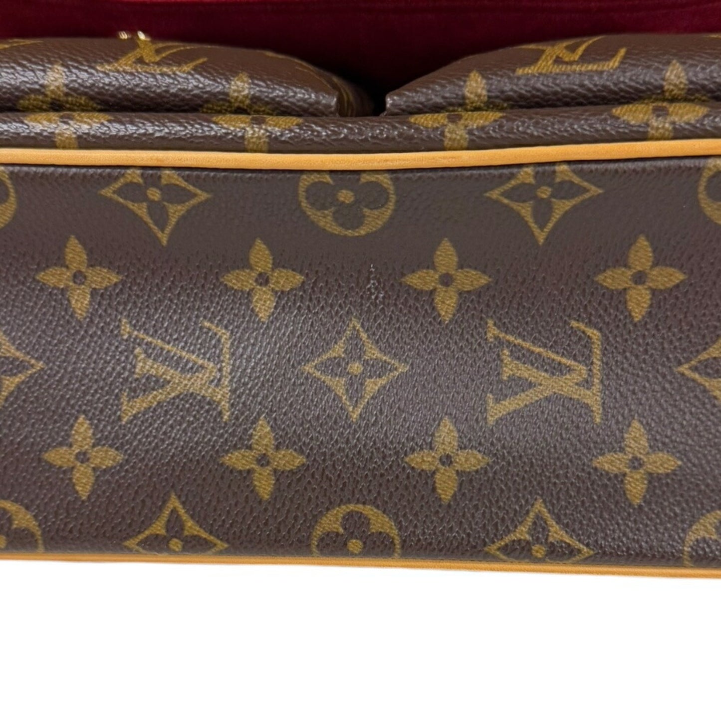 Louis Vuitton Viva Cité, Brown, Canvas, shoulder