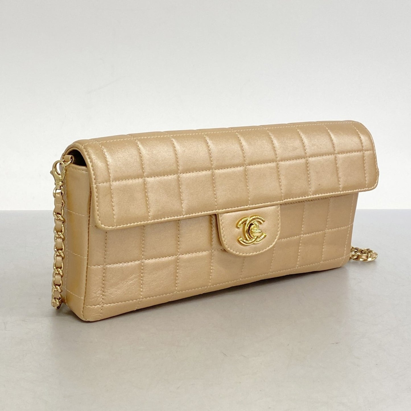 Chanel Chocolate bar, Beige, Leather, shoulder