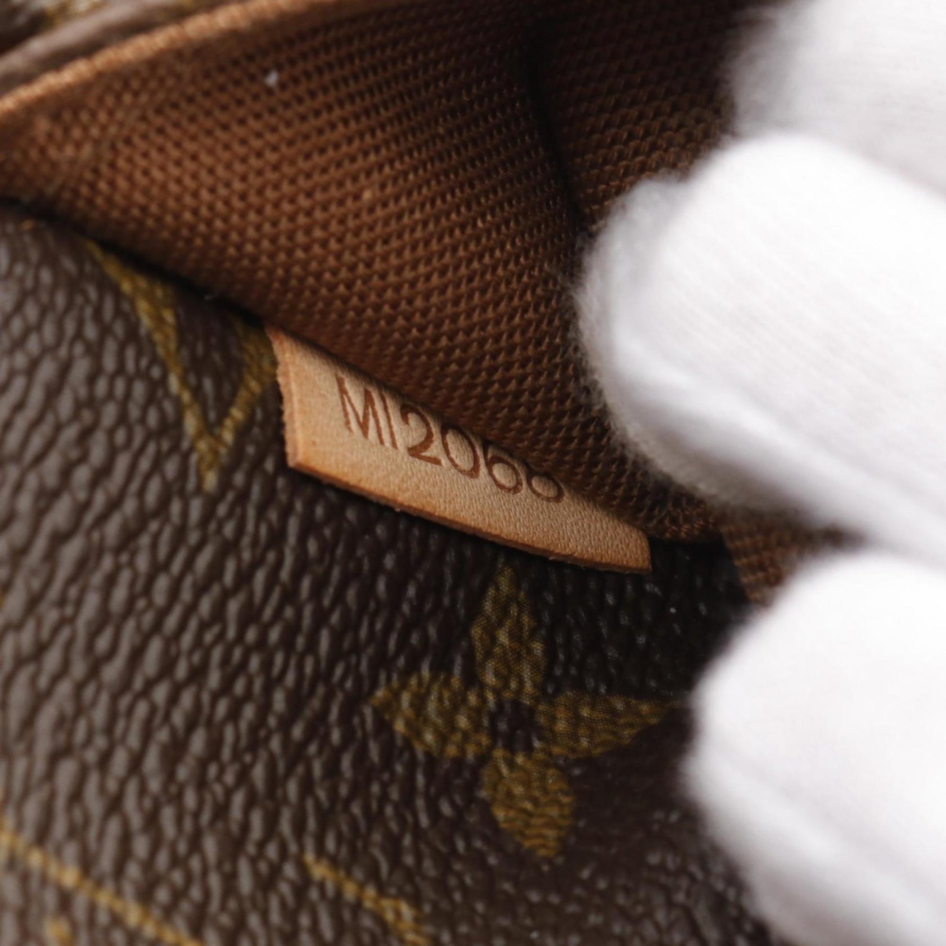 Louis Vuitton Bosphore, Brown, Canvas, shoulder