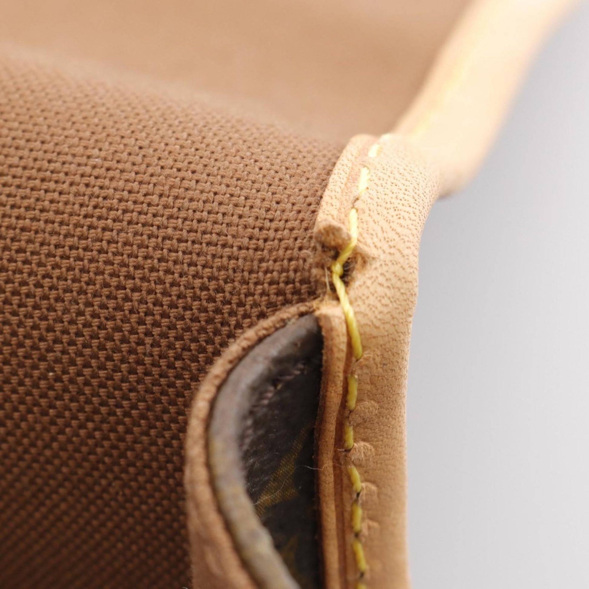 Louis Vuitton Bosphore, Brown, Canvas, shoulder