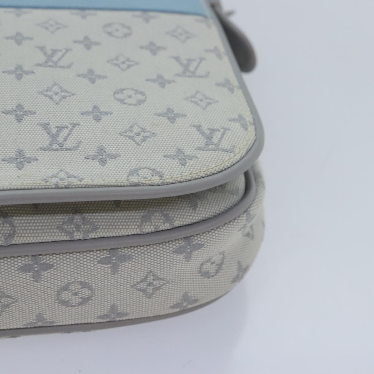 Louis Vuitton Conte De Fées, Grey, Canvas, shoulder