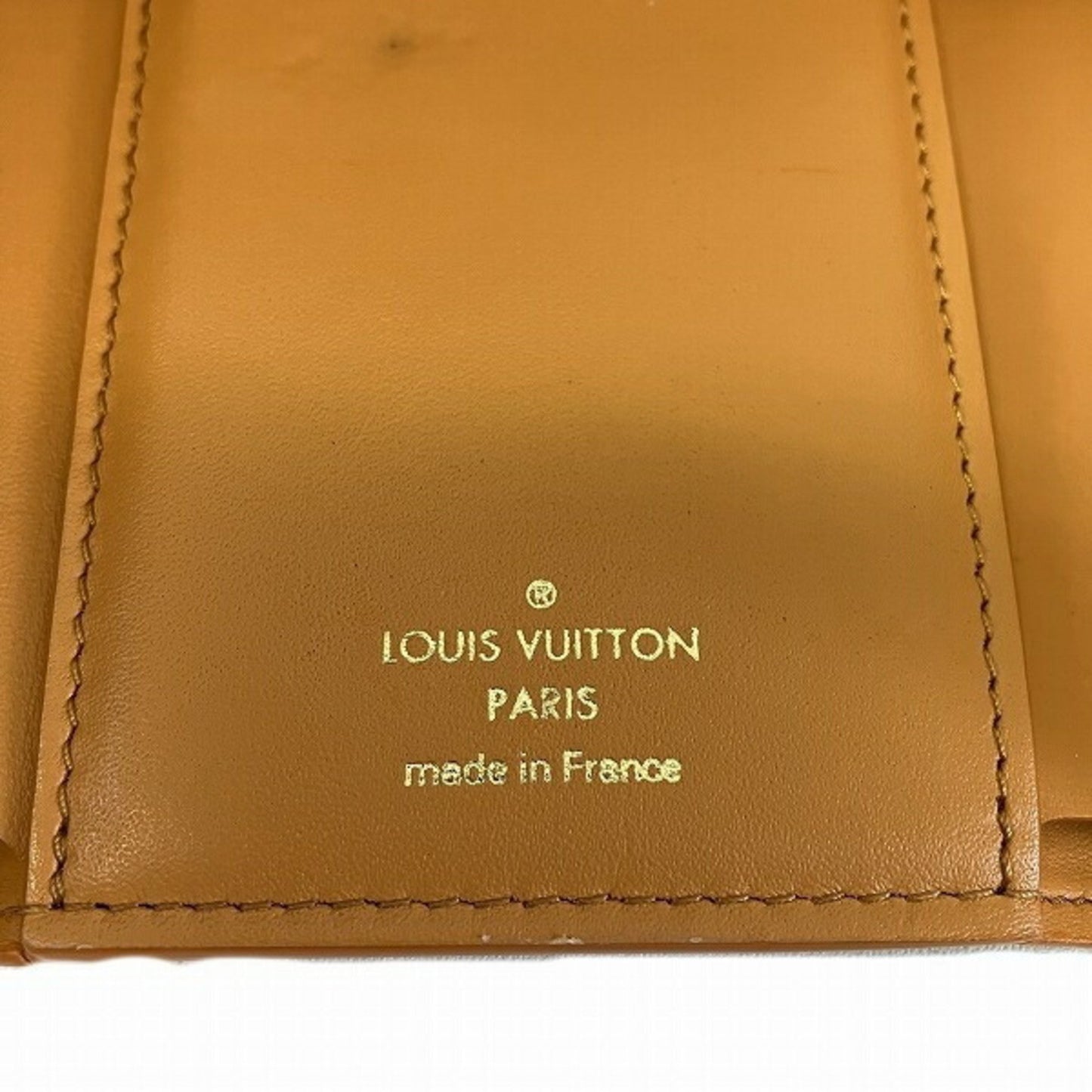 Louis Vuitton Portefeuille capucines, Camel, Leather, wallet