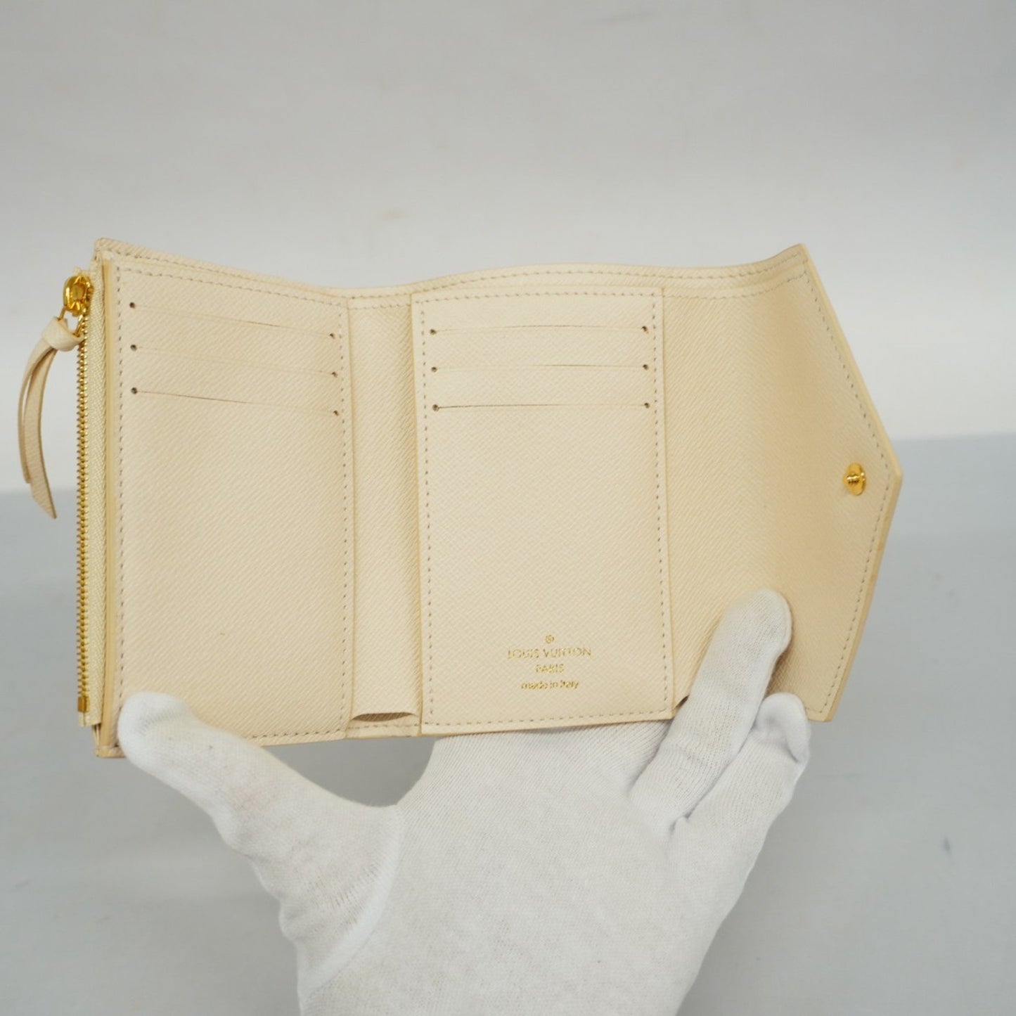 Louis Vuitton Victorine, Beige, Canvas, wallet