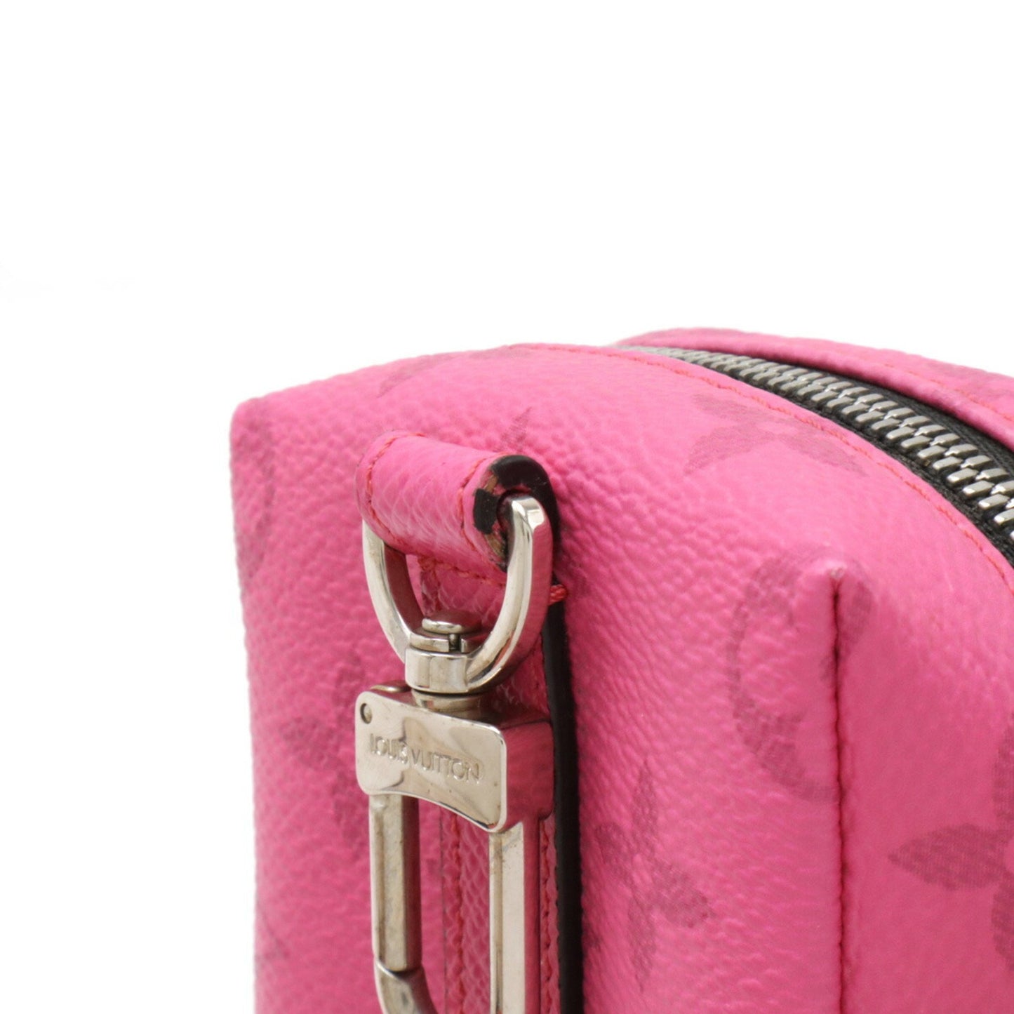 Louis Vuitton Porte clés, Pink, Leather, clutch