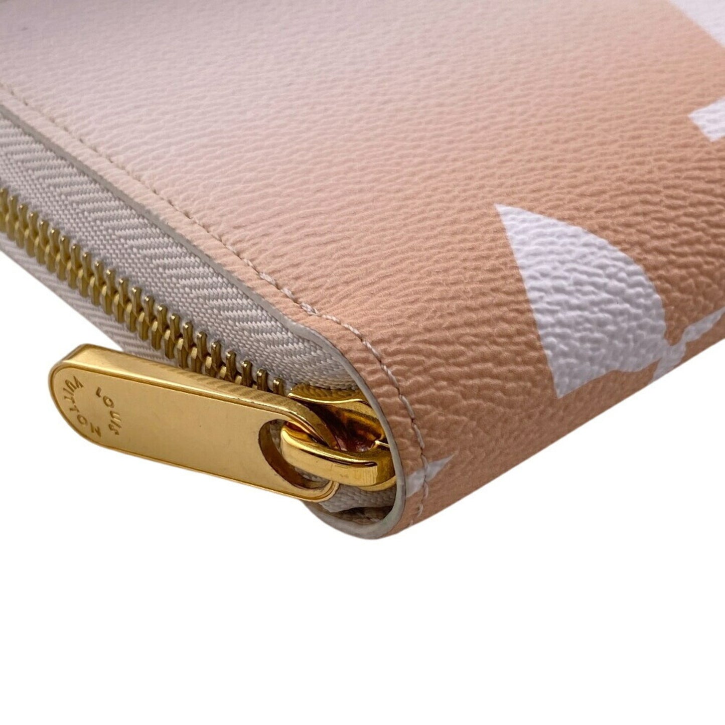 Louis Vuitton Zippy wallet, Beige, Leather, wallet