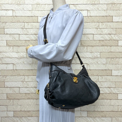 Louis Vuitton Mahina, Black, Leather, shoulder
