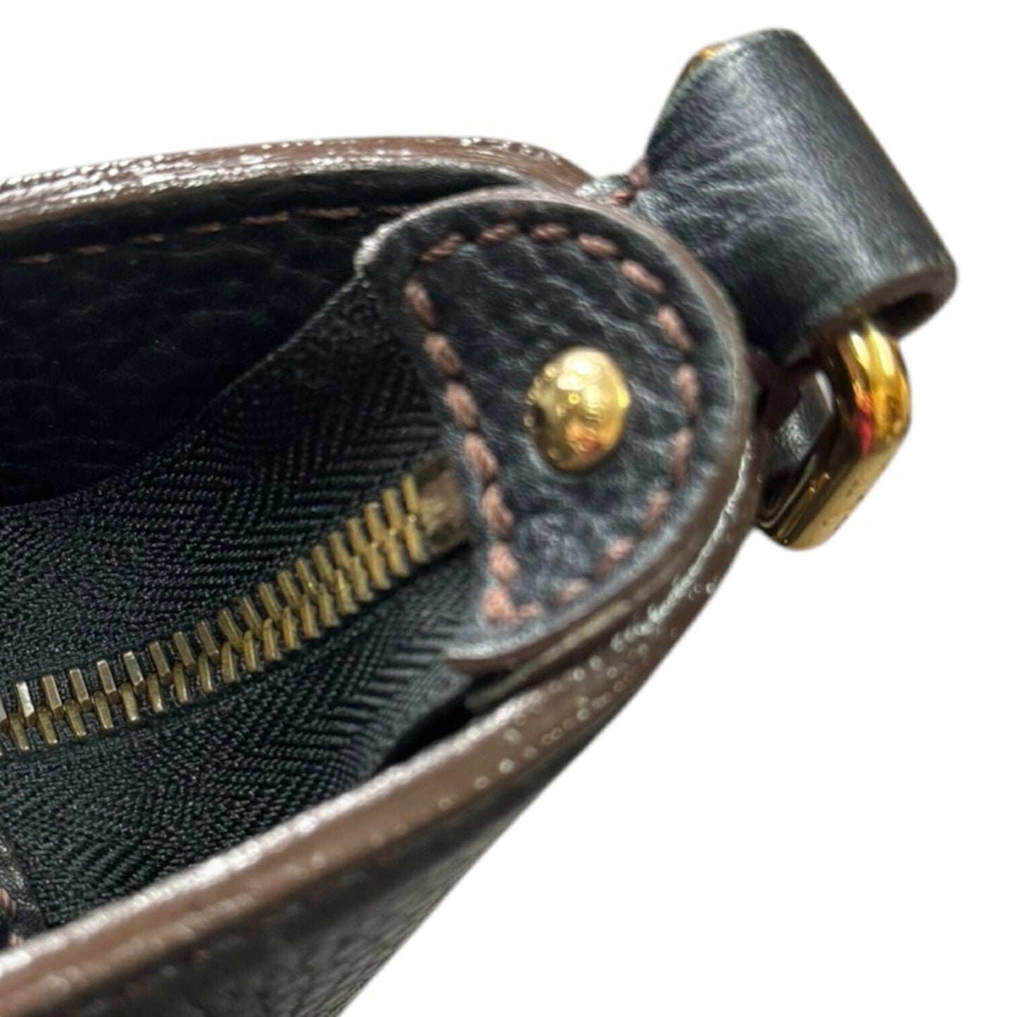 Louis Vuitton Mahina, Black, Leather, shoulder