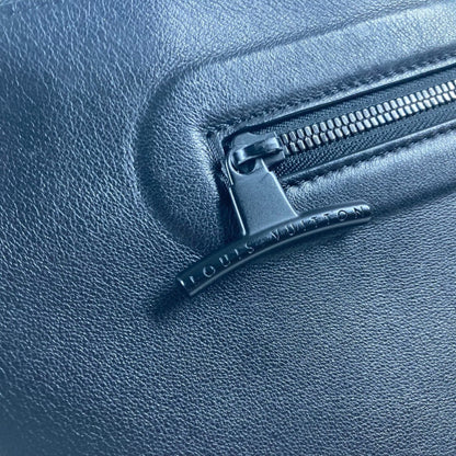 Louis Vuitton Pochette Cosmos, Black, Leather, clutch