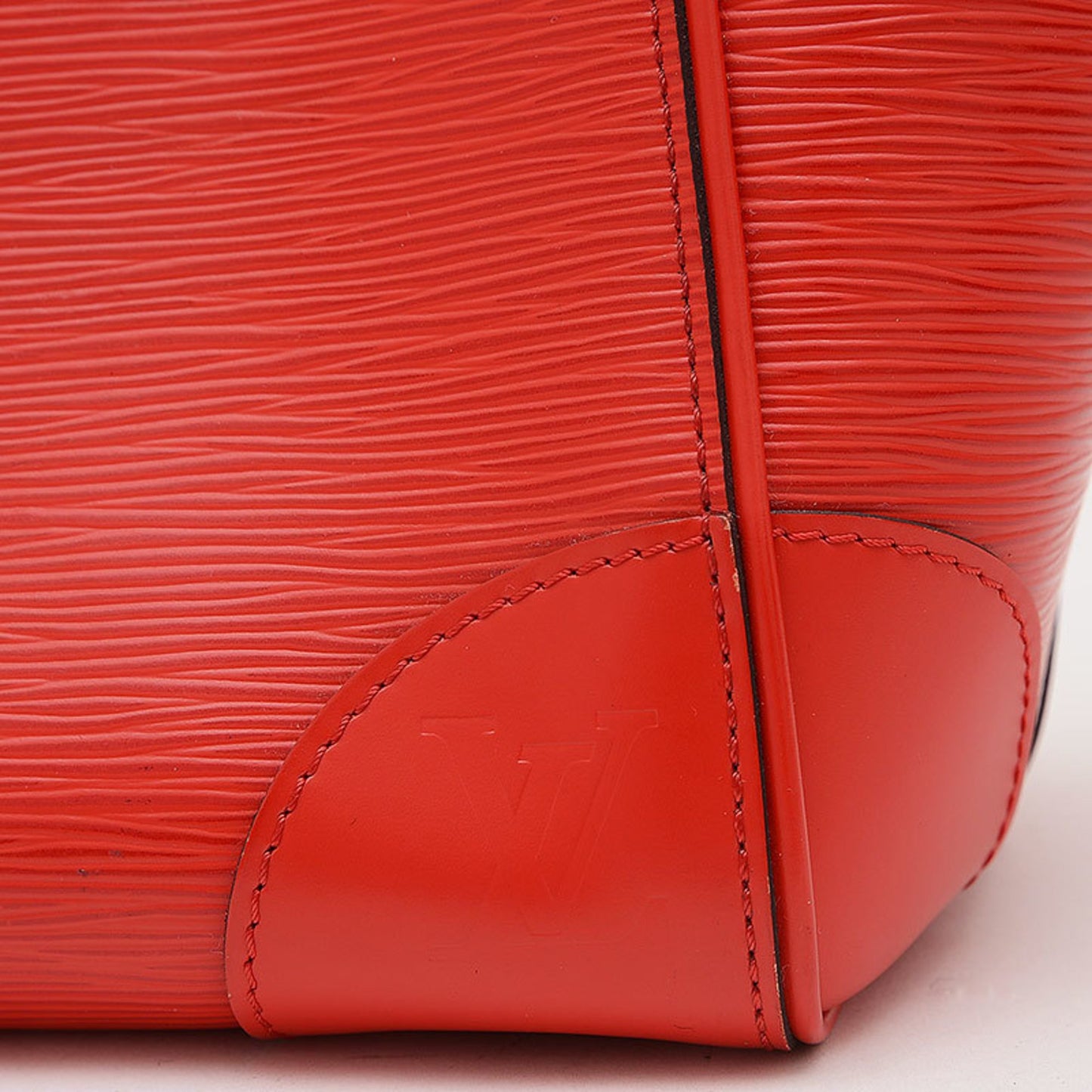 Louis Vuitton Phénix, Red, Leather, handbag