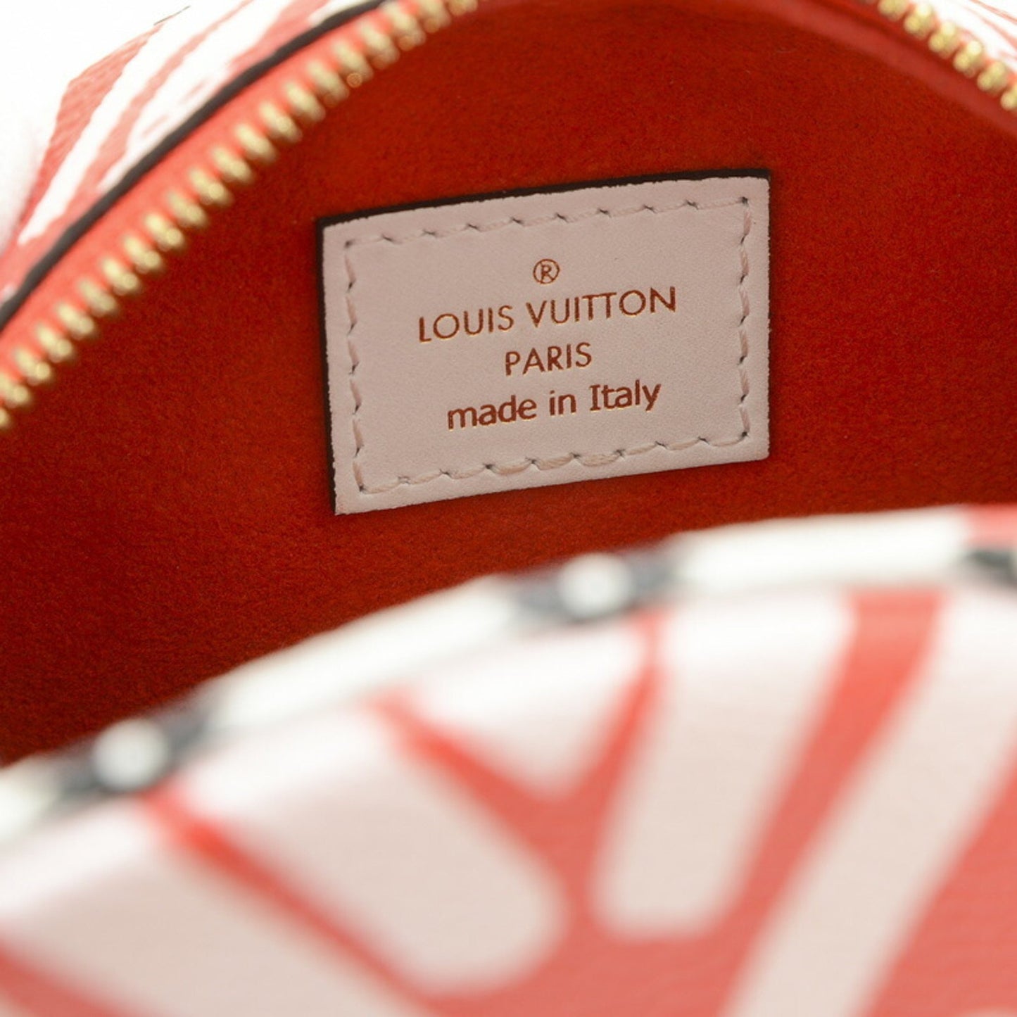 Louis Vuitton Boîte Chapeau Souple, Red, Canvas, clutch