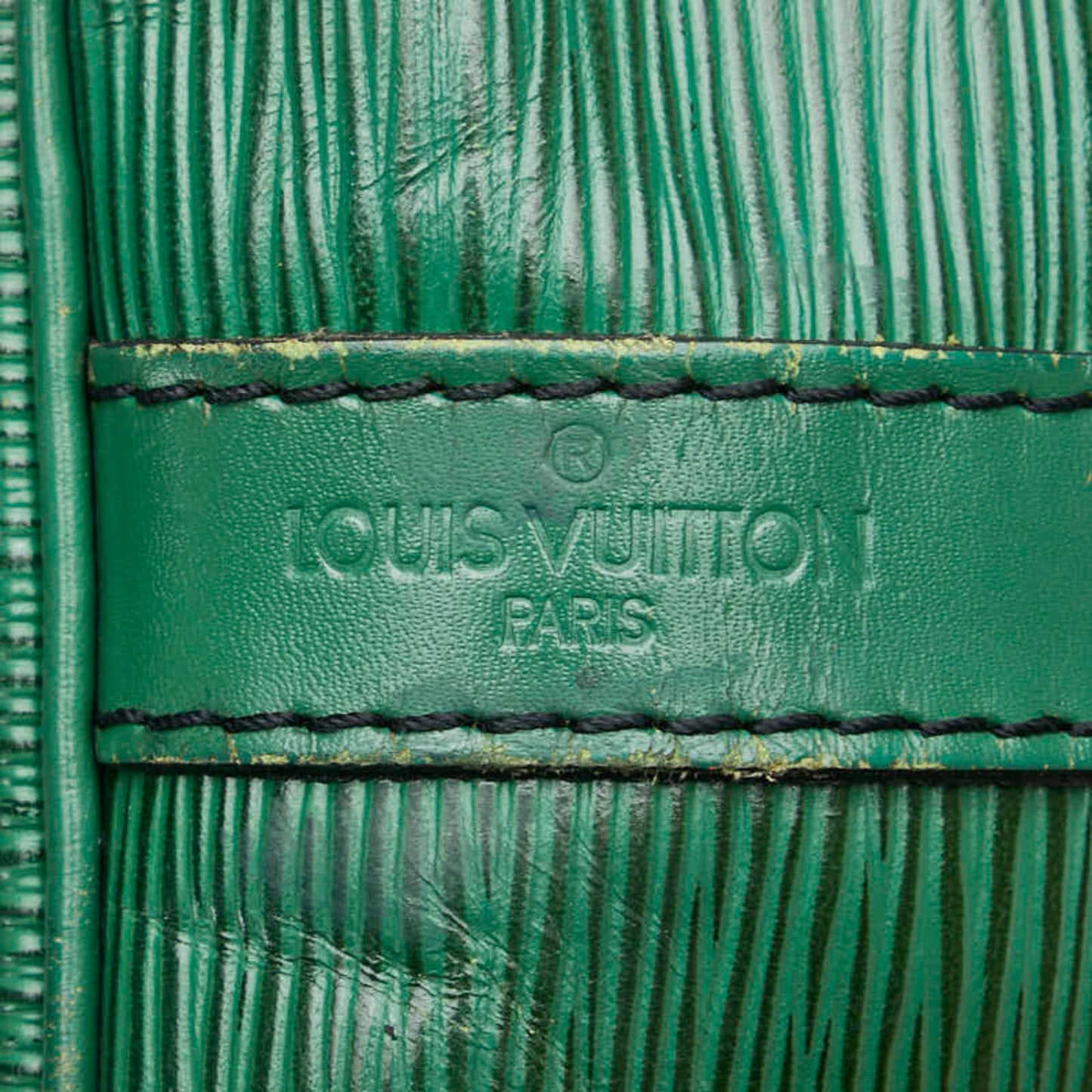 Louis Vuitton Petit Noé, Green, Leather, shoulder