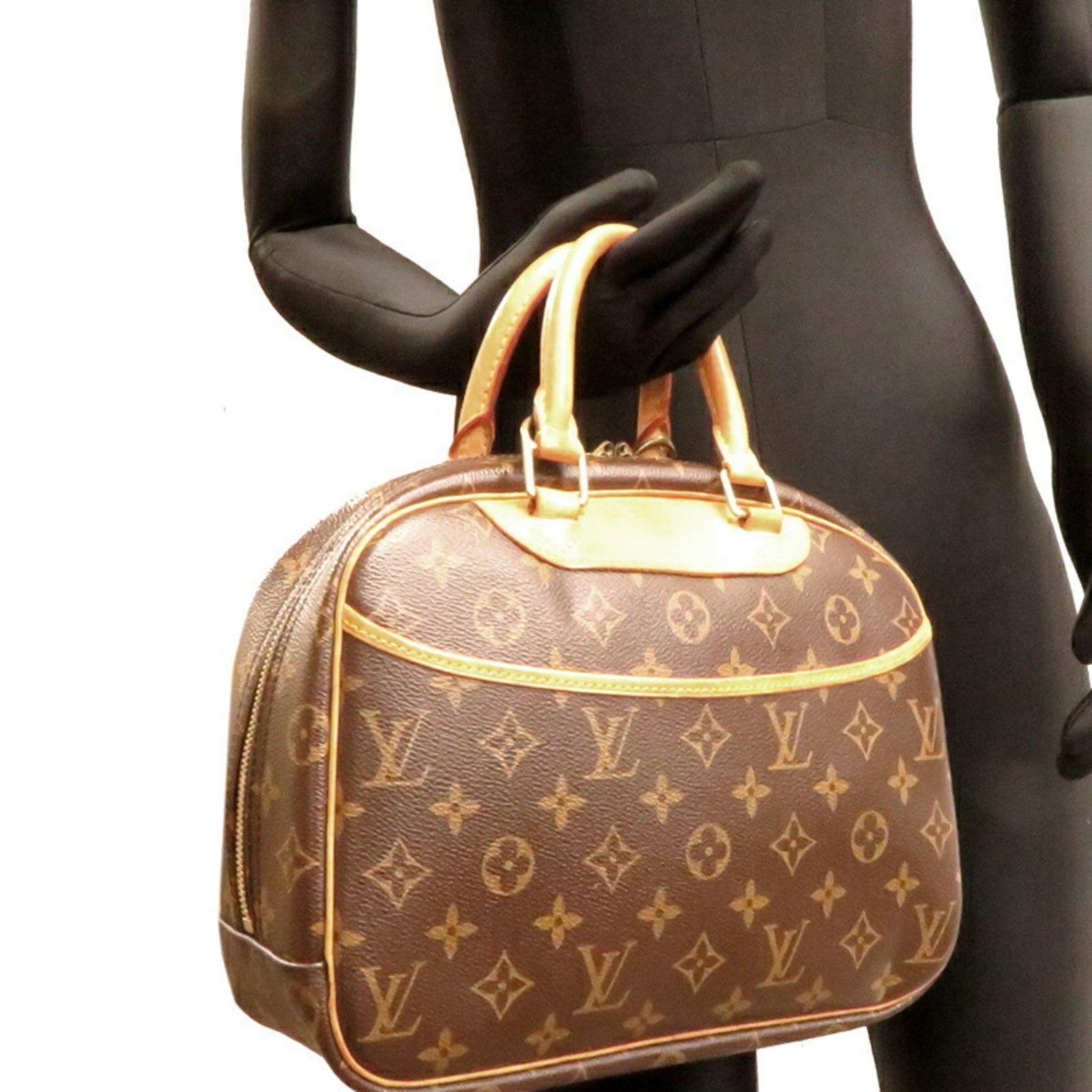 Louis Vuitton, Brown, Canvas, handbag