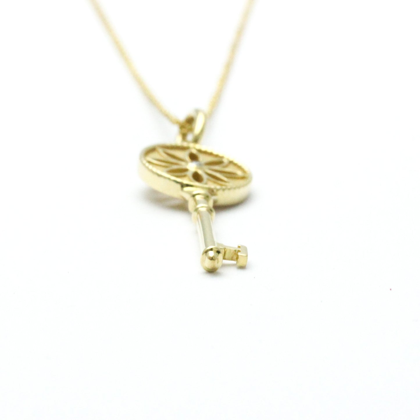 Tiffany & Co Daisy Key, Gold, Yellow Gold, necklace