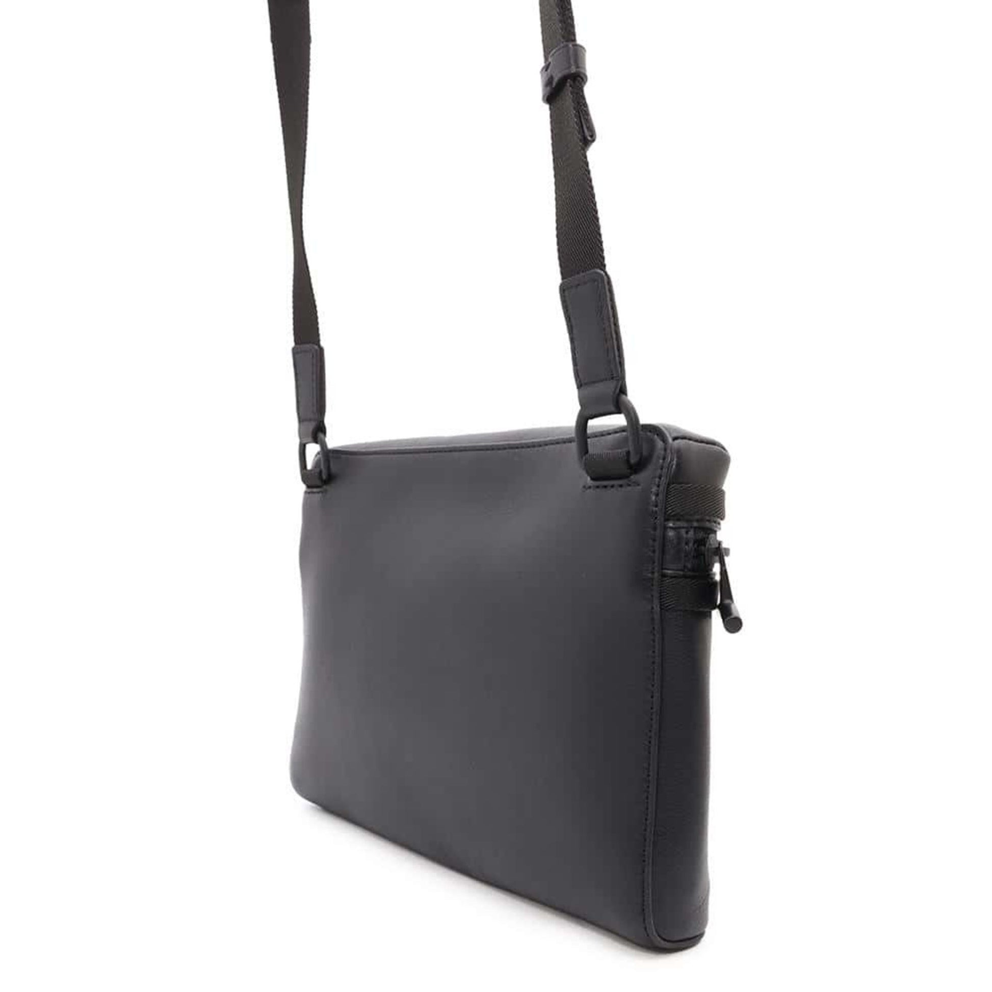 Louis Vuitton Infini, Black, Leather, shoulder