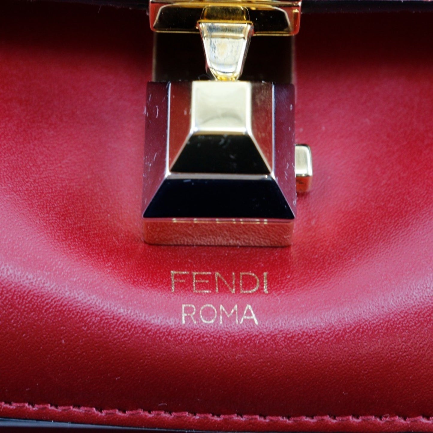 Fendi Kan I, Red, Leather, shoulder