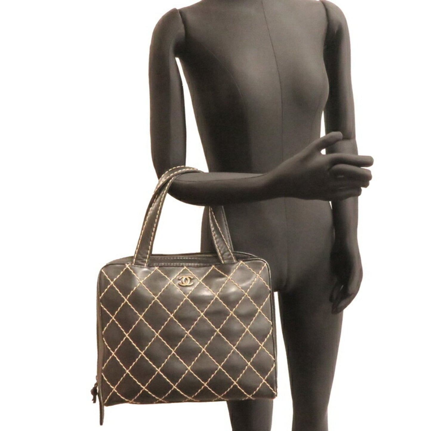 Chanel Wild stitch, Black, Leather, tote