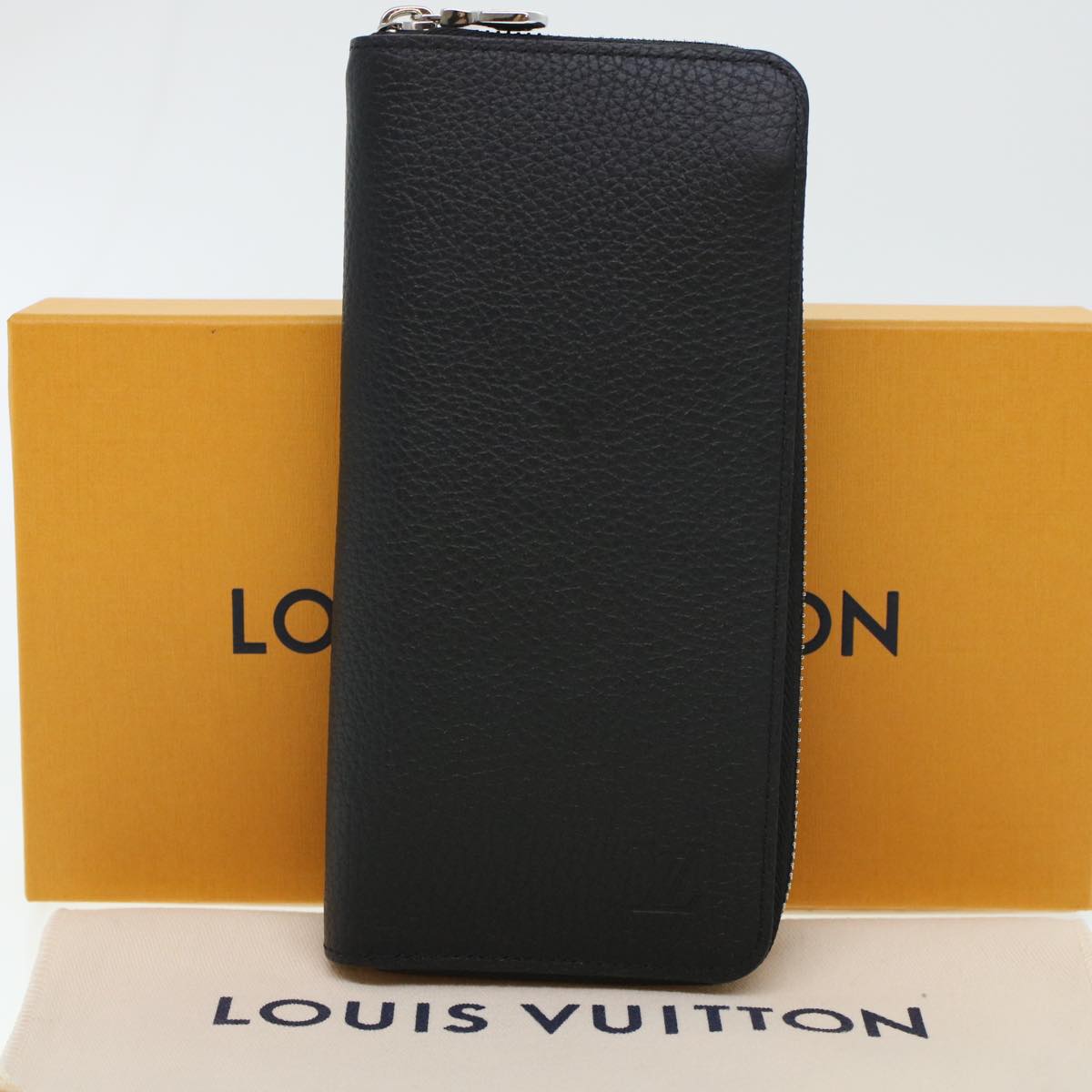 Louis Vuitton Zippy Wallet Vertical, Black, Leather, wallet