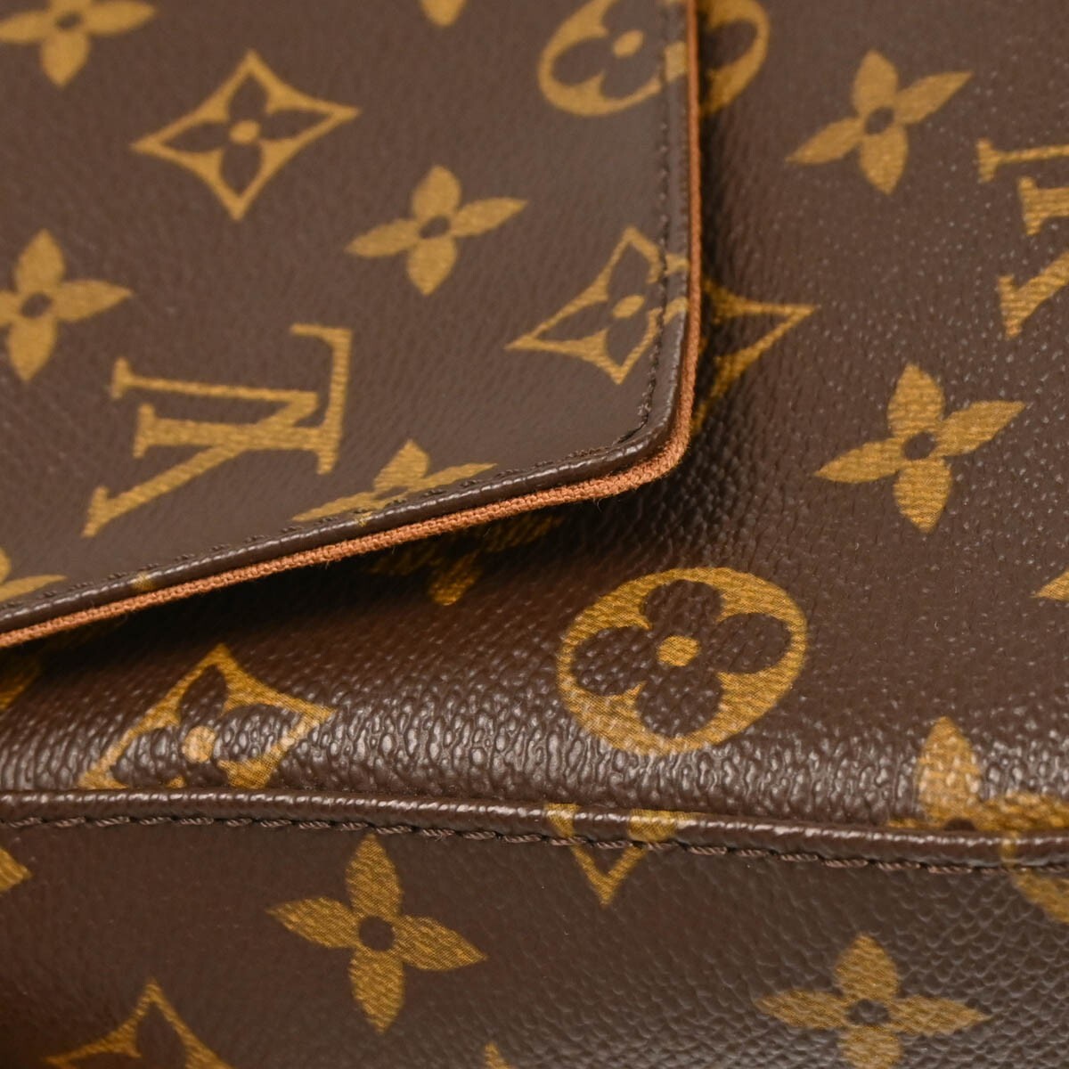 Louis Vuitton Looping Monogram Canvas, Brown, Canvas, Handbag