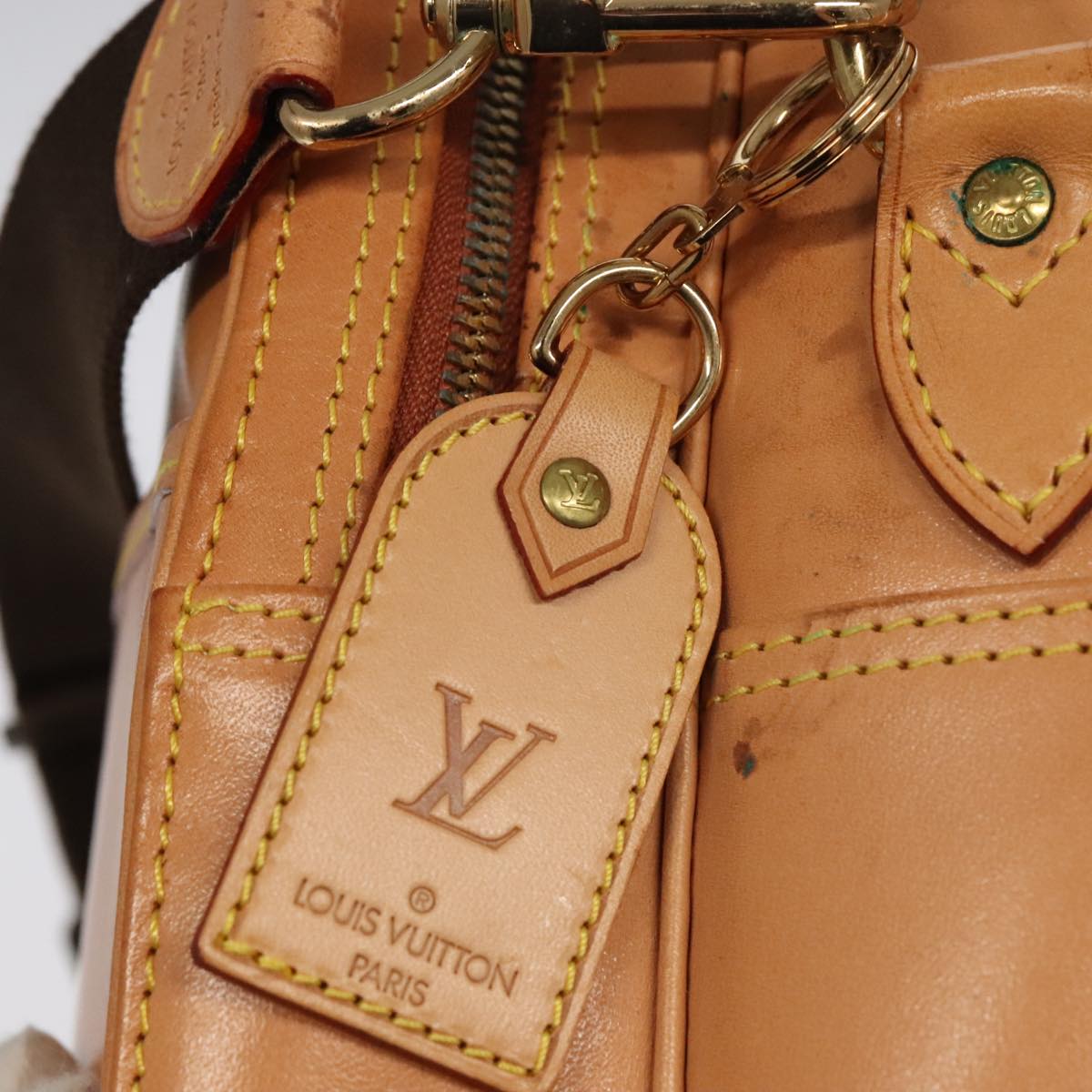 Louis Vuitton Reporter, Beige, Leather, shoulder