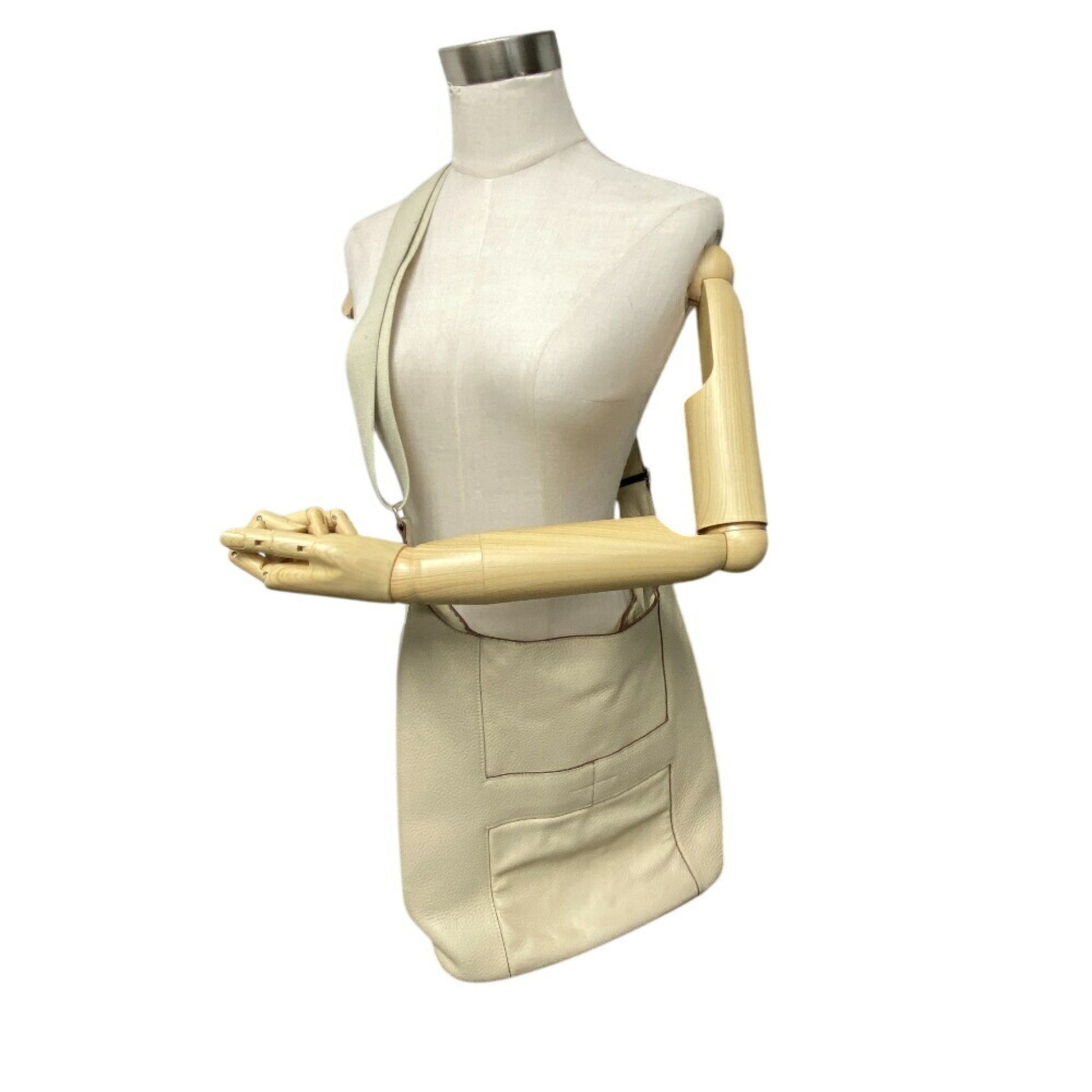 Hermès Goodnews, Beige, Leather, shoulder