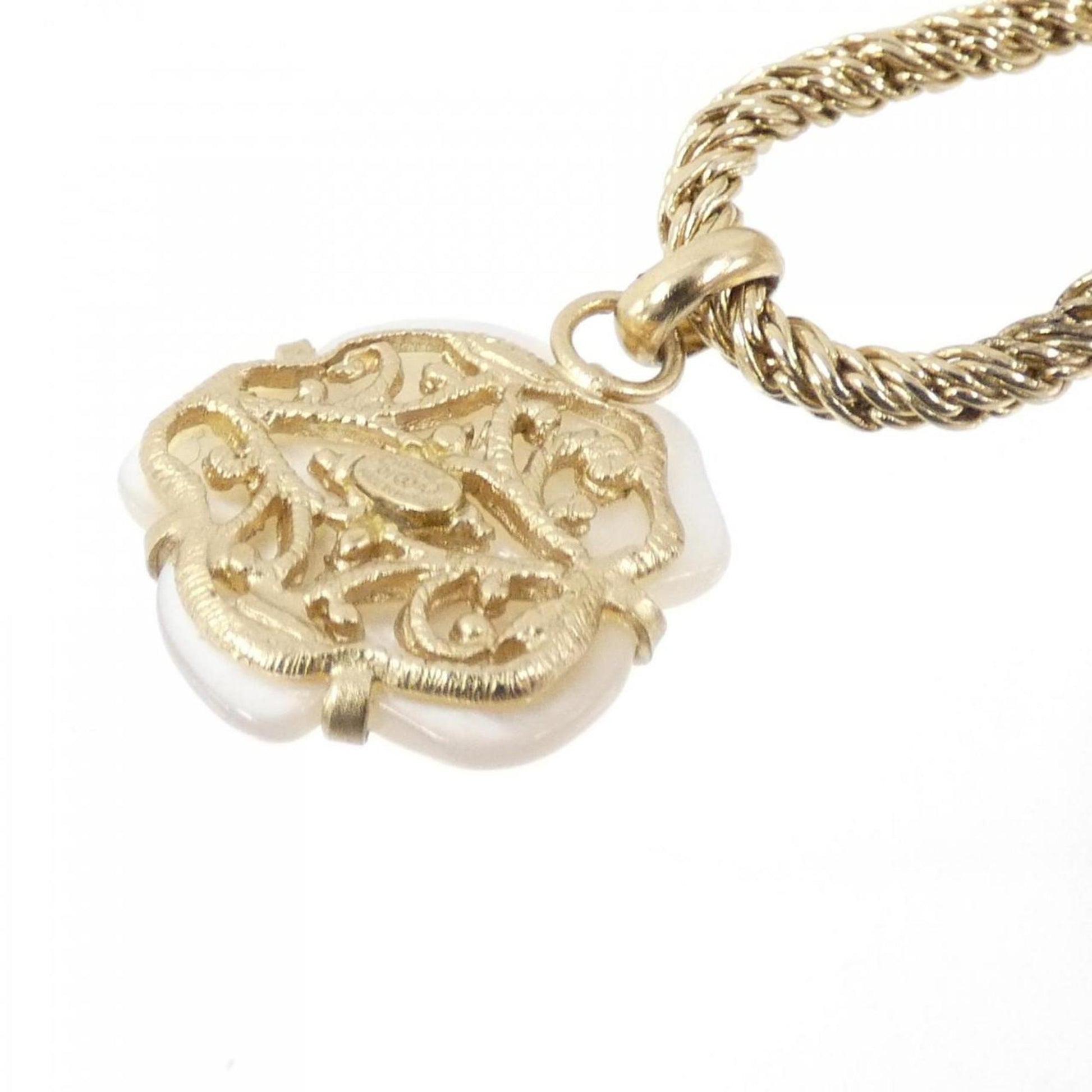 Chanel Camellia, White, Gold Plated, necklace