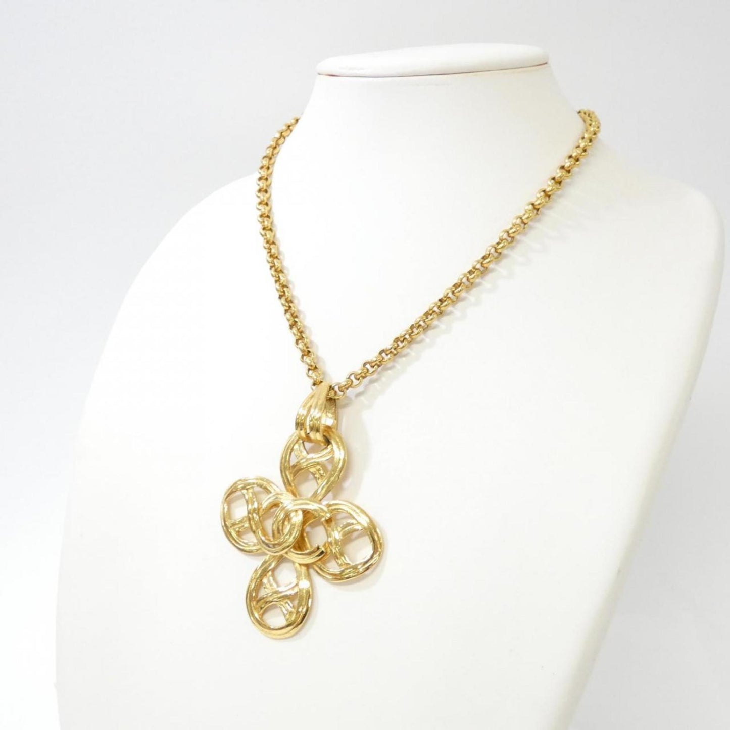 Chanel Clover, Gold, Gold Plated, necklace