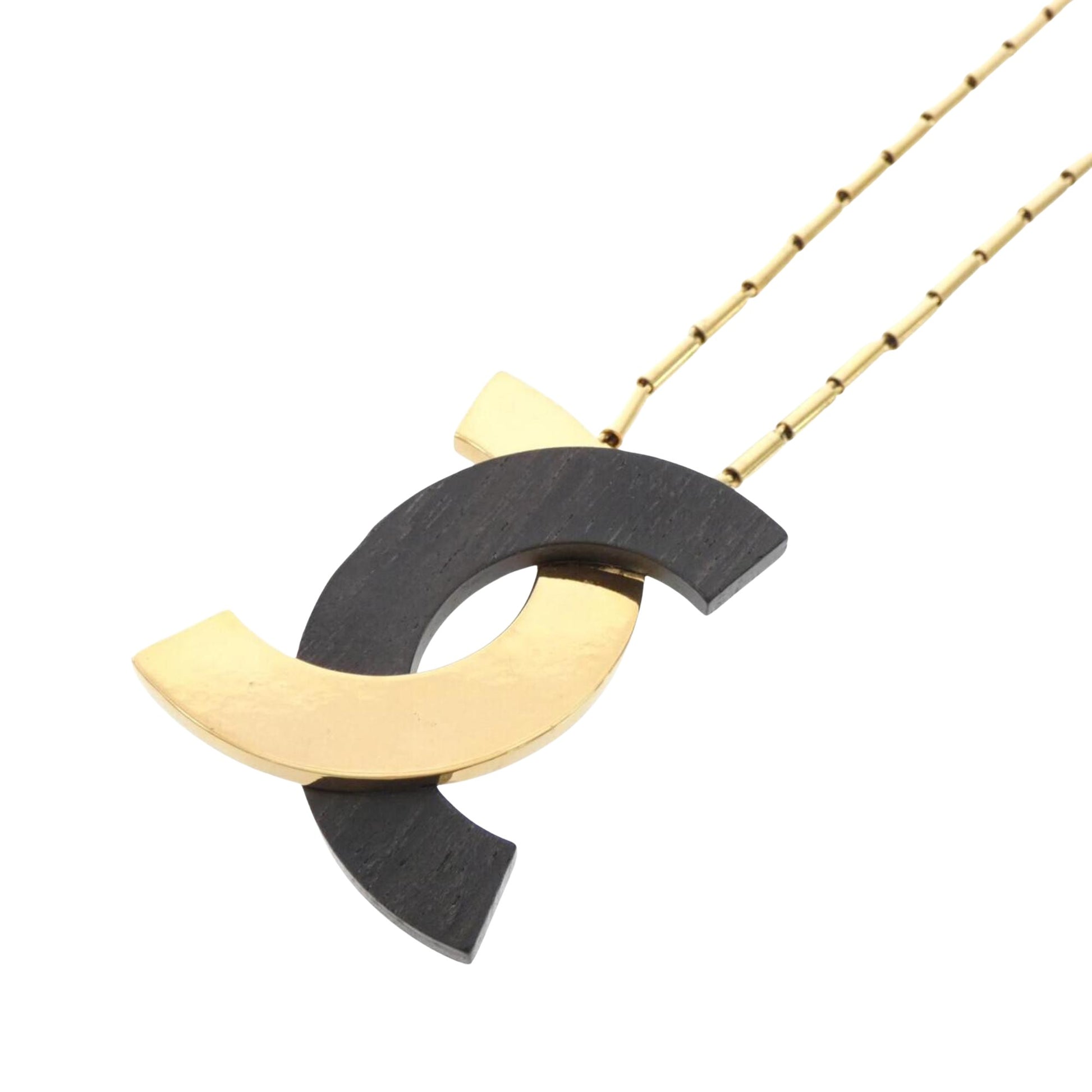 Chanel Logo CC, Gold, Metal, necklace