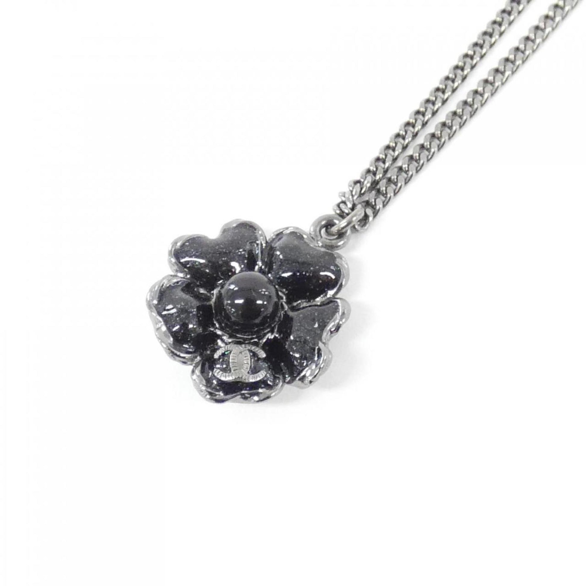 Chanel Camellia, Silver, Metal, necklace