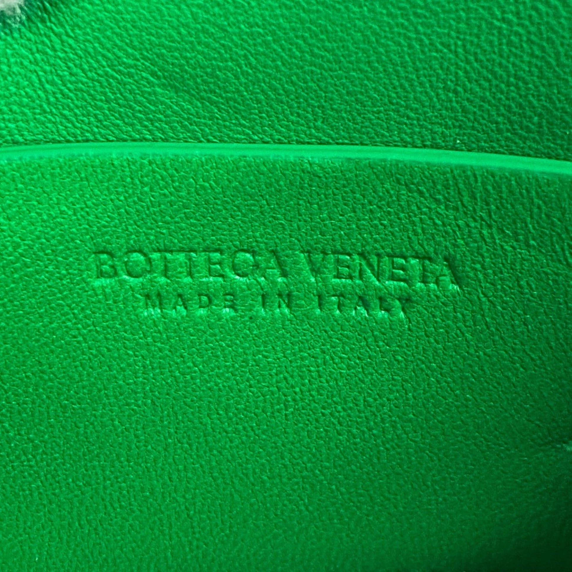 Bottega Veneta Cassette, Green, Leather, shoulder