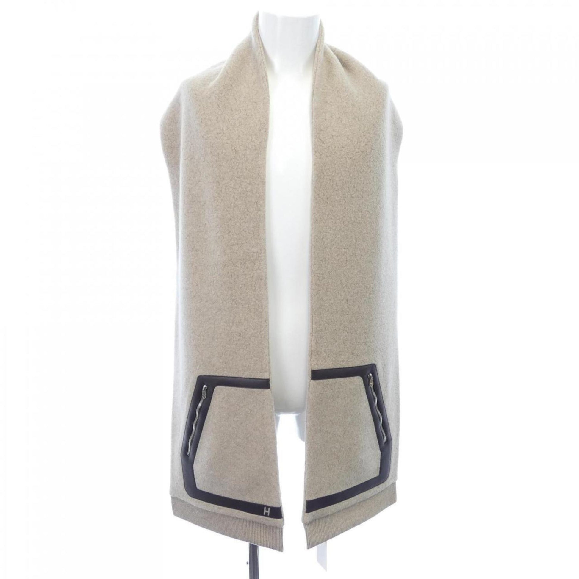 Hermès --, Beige, Wool, scarf