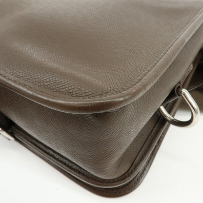 Louis Vuitton Andrei Messenger Taiga Leather, Brown, Leather, Handbag
