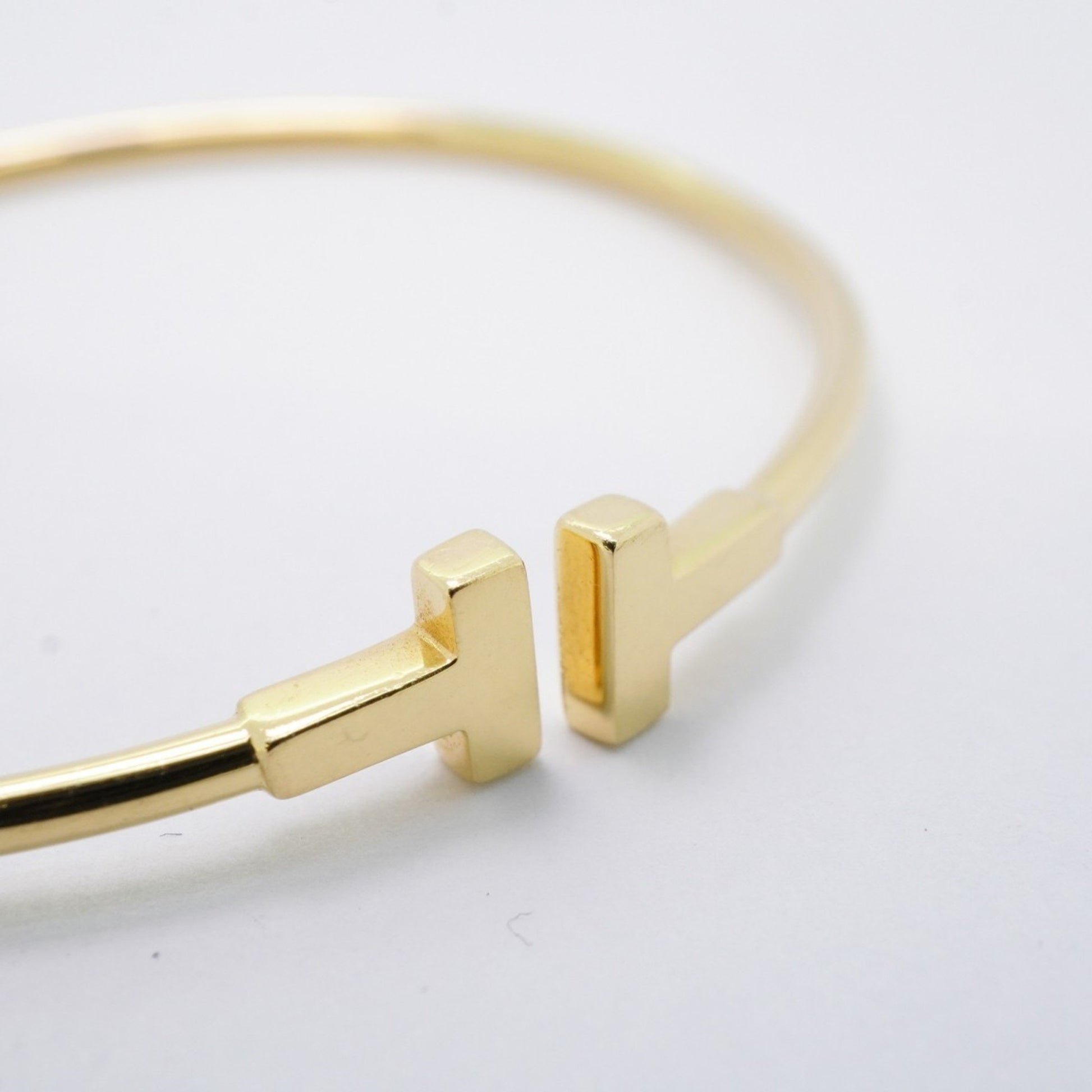 Tiffany & Co T wire, Gold, Yellow Gold, bracelet