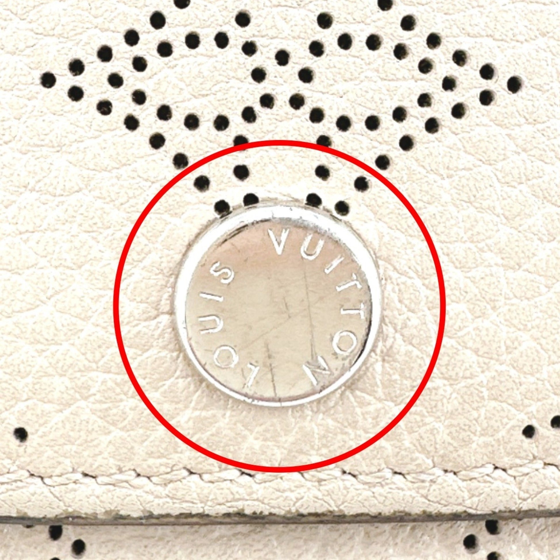 Louis Vuitton Portefeuille Iris, Beige, Leather, wallet