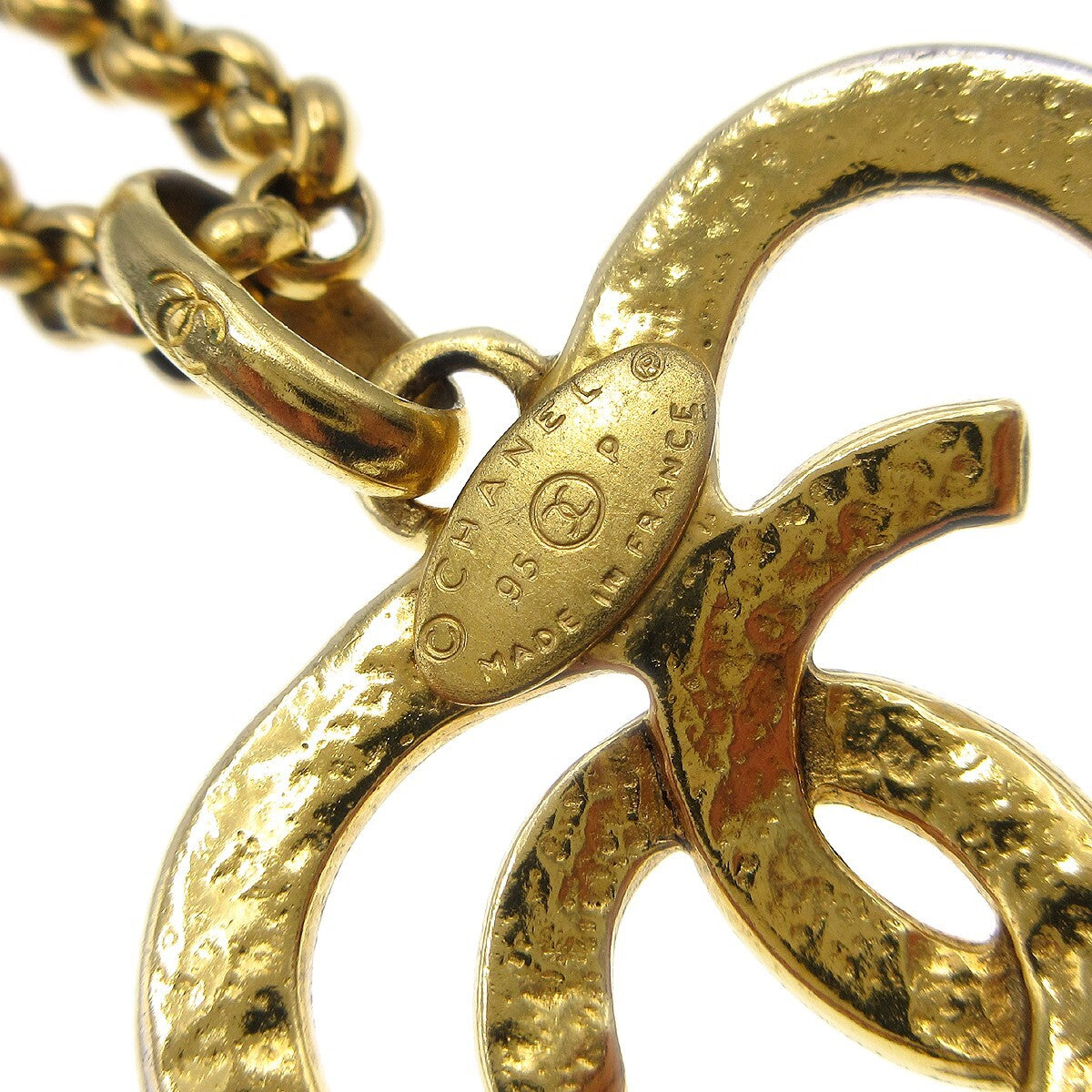 Chanel CC Heart Pendant Metal, Gold, Gold Plated, Necklace