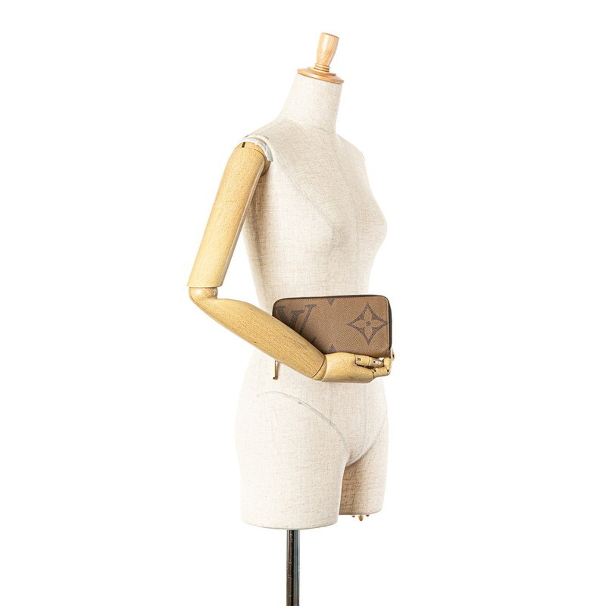 Louis Vuitton Zippy wallet, Brown, Canvas, wallet