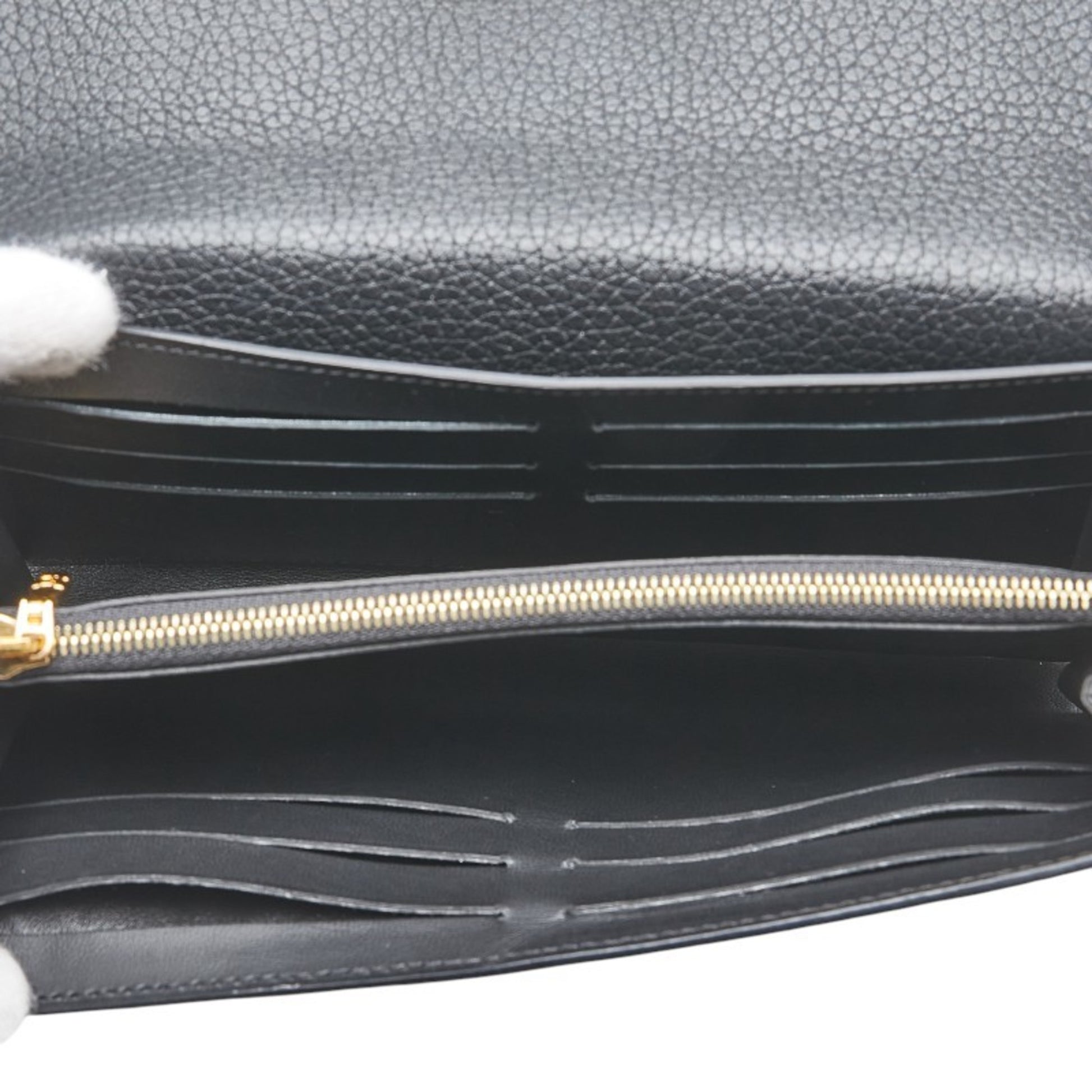 Louis Vuitton Capucines, Black, Leather, wallet