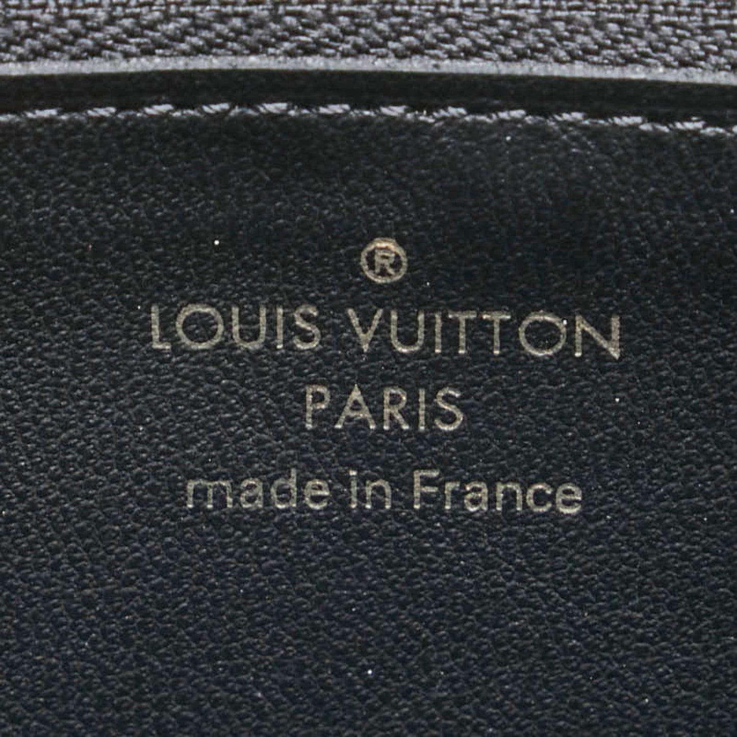 Louis Vuitton Capucines, Black, Leather, wallet