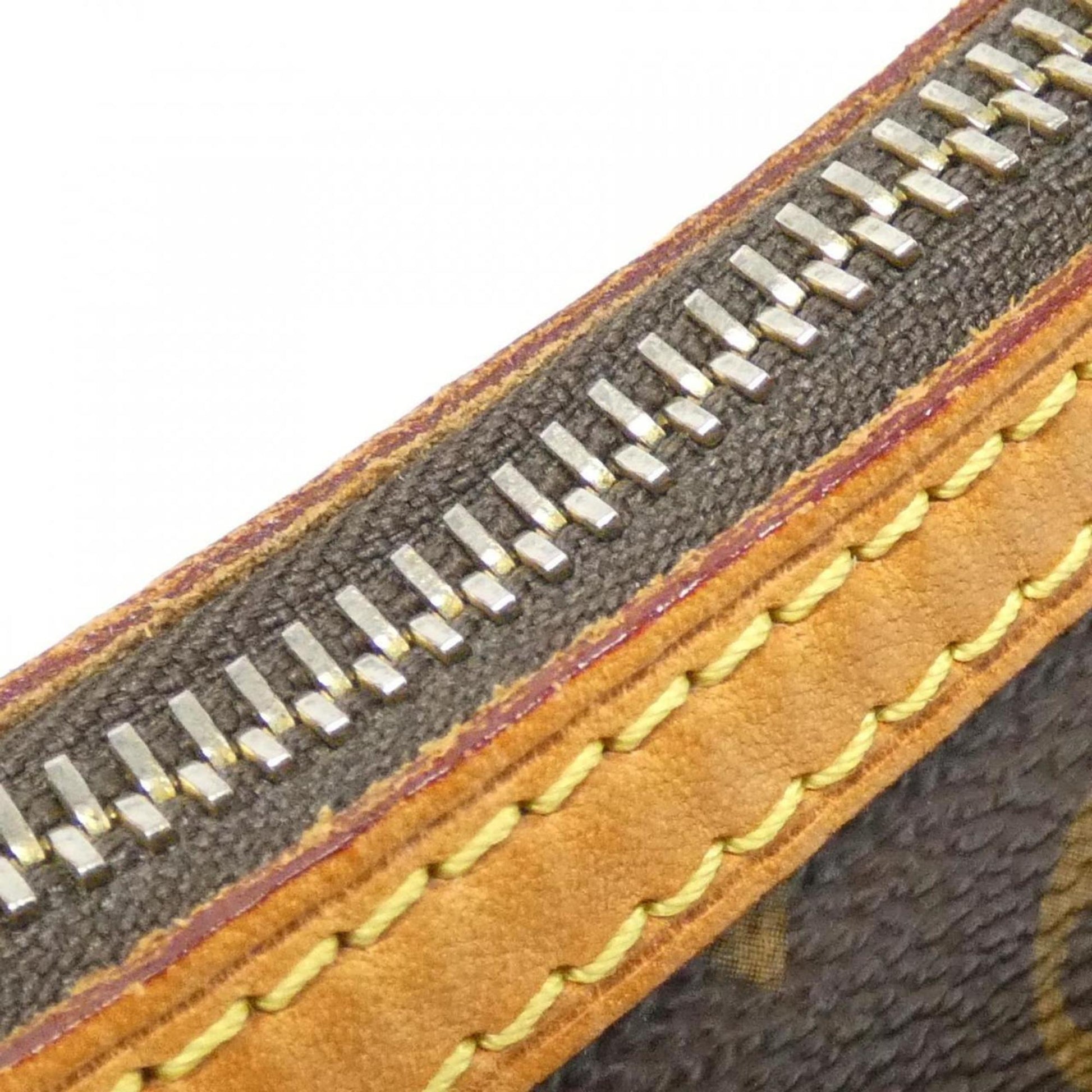Louis Vuitton Odeon, Brown, Canvas, shoulder