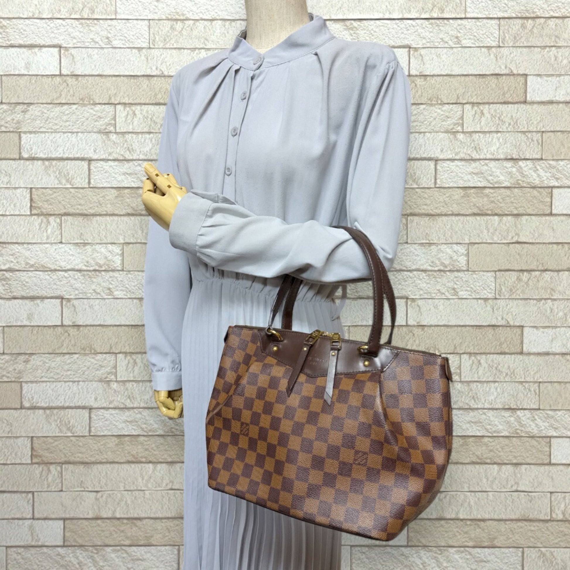 Louis Vuitton Westminster, Brown, Canvas, shoulder